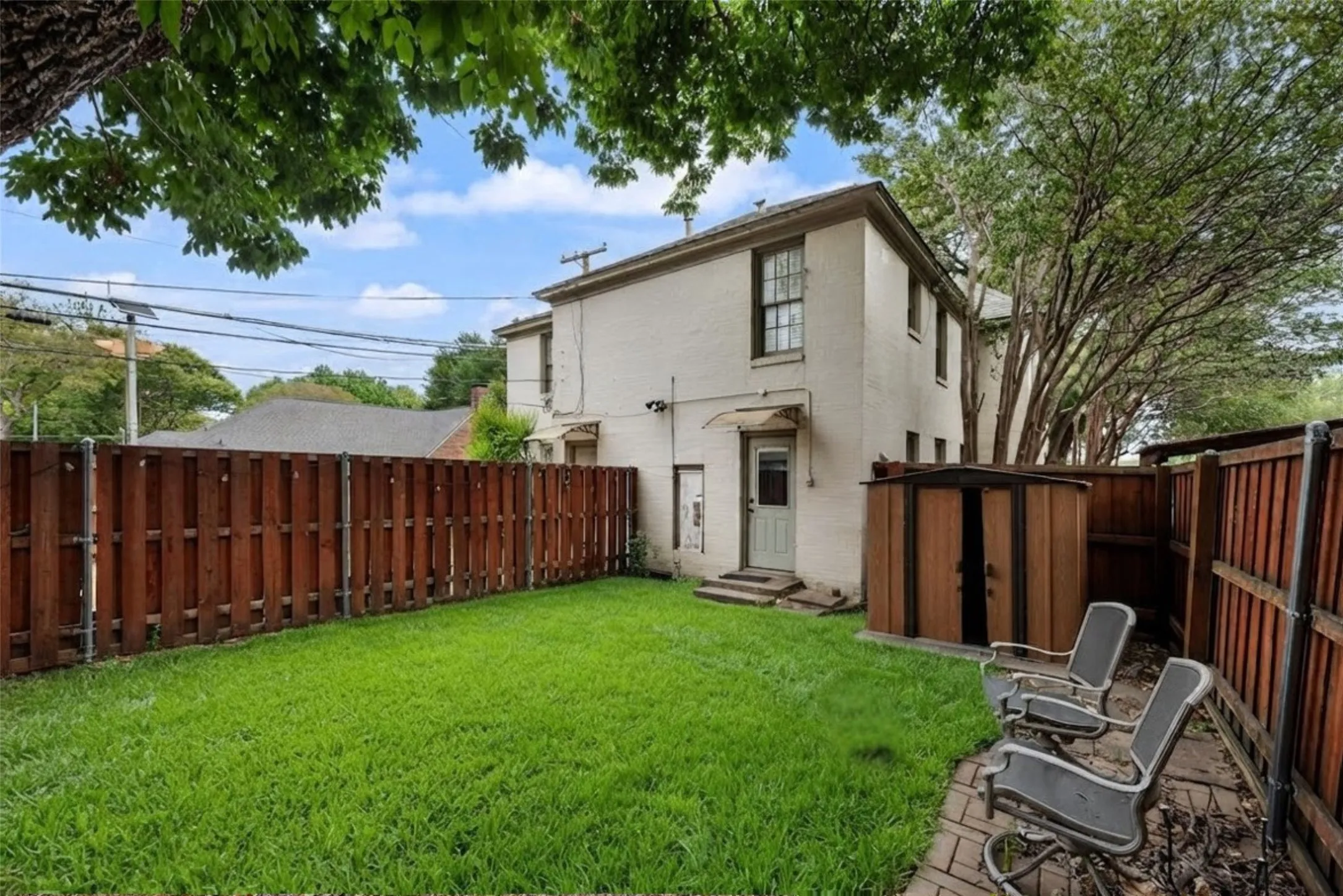Duplex For Rent in Dallas County , 6139 Reiger Avenue, Dallas, Texas 75214, 2 Bedroom, 1 Bathroom, Garage spaces, 1,370 Sqft, built in 1937, mls#21380219, Real Estate Agent in Dallas, Homes For Rent in Dallas county, Homes For Rent in Dallas, Realtor in Dallas Texas, Real Estate Brokerage Independent Realty Texas, Luminita Cordes Realtor