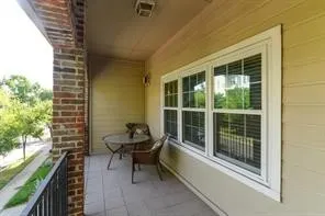 Townhouse For Sale in Dallas County , 3550 Knight Street, Dallas, Texas 75219, 2 Bedroom, 3 Bathroom, 2 Garage spaces, 1,789 Sqft, built in 1999, mls#21380246, Real Estate Agent in Dallas, Homes For Sale in Dallas county, Homes For Sale in Dallas, Realtor in Dallas Texas, Real Estate Brokerage Independent Realty Texas, Luminita Cordes Realtor