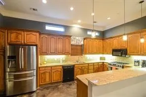 Townhouse For Sale in Dallas County , 3550 Knight Street, Dallas, Texas 75219, 2 Bedroom, 3 Bathroom, 2 Garage spaces, 1,789 Sqft, built in 1999, mls#21380246, Real Estate Agent in Dallas, Homes For Sale in Dallas county, Homes For Sale in Dallas, Realtor in Dallas Texas, Real Estate Brokerage Independent Realty Texas, Luminita Cordes Realtor