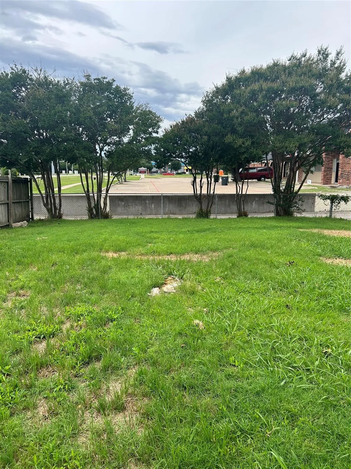 Single Family Residence For Rent in Dallas County , 1101 Trinidad Lane, Garland, Texas 75040, 4 Bedroom, 2 Bathroom, 2 Garage spaces, 1,465 Sqft, built in 1973, mls#21377247, Real Estate Agent in Garland, Homes For Rent in Dallas county, Homes For Rent in Garland, Realtor in Garland Texas, Real Estate Brokerage Independent Realty Texas, Luminita Cordes Realtor