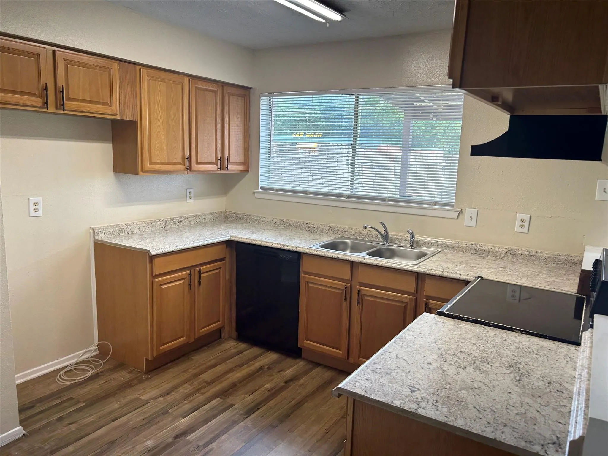 Single Family Residence For Rent in Dallas County , 1101 Trinidad Lane, Garland, Texas 75040, 4 Bedroom, 2 Bathroom, 2 Garage spaces, 1,465 Sqft, built in 1973, mls#21377247, Real Estate Agent in Garland, Homes For Rent in Dallas county, Homes For Rent in Garland, Realtor in Garland Texas, Real Estate Brokerage Independent Realty Texas, Luminita Cordes Realtor