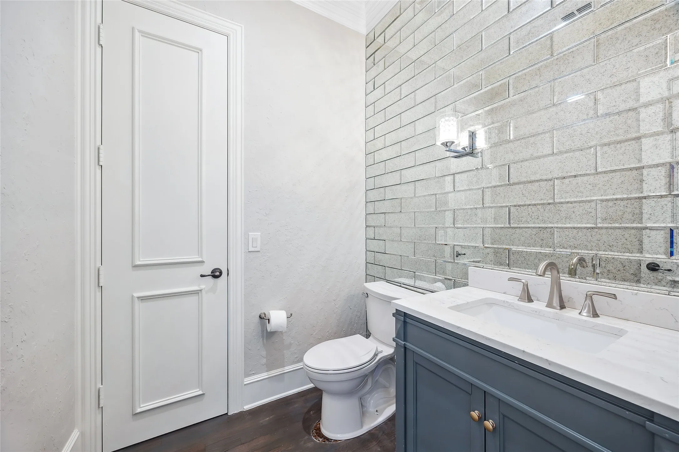 Decorative mirrored tile accent wall