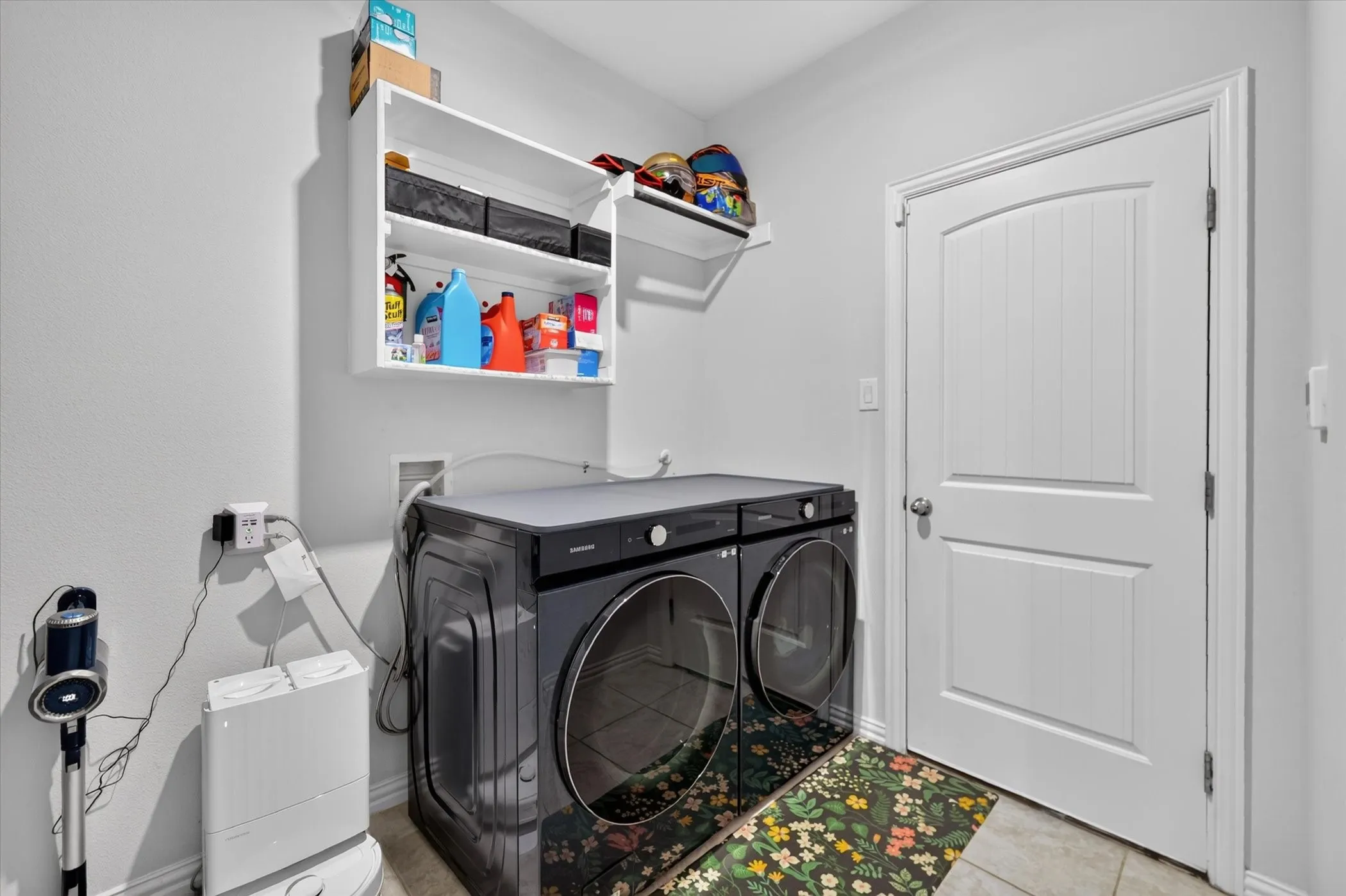 Built-in wall shelving above appliance area
