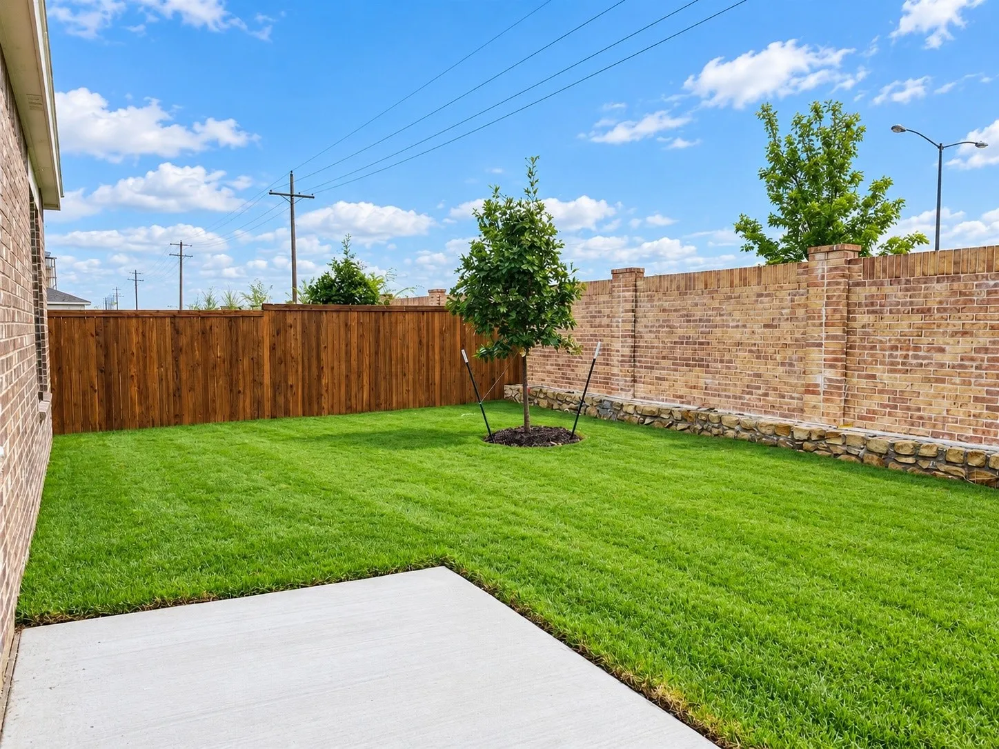 Single Family Residence For Rent in Collin County , 907 Chicadee Street, Princeton, Texas 75407, 3 Bedroom, 2 Bathroom, 2 Garage spaces, 1,723 Sqft, built in 2021, mls#21380161, Real Estate Agent in Princeton, Homes For Rent in Collin county, Homes For Rent in Princeton, Realtor in Princeton Texas, Real Estate Brokerage Independent Realty Texas, Luminita Cordes Realtor