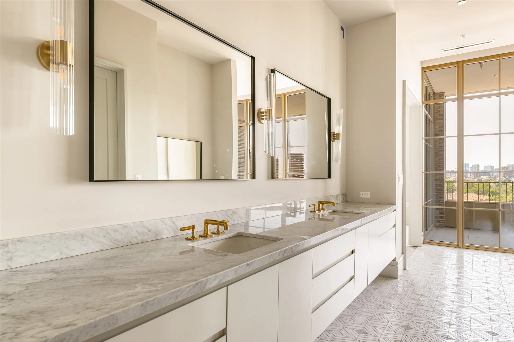 Condominium For Sale in Dallas County , 4205 Buena Vista Street 501, Dallas, Texas 75205, 4 Bedroom, 5 Bathroom, 3 Garage spaces, 5,140 Sqft, built in 2022, mls#21380218, Real Estate Agent in Dallas, Homes For Sale in Dallas county, Homes For Sale in Dallas, Realtor in Dallas Texas, Real Estate Brokerage Independent Realty Texas, Luminita Cordes Realtor