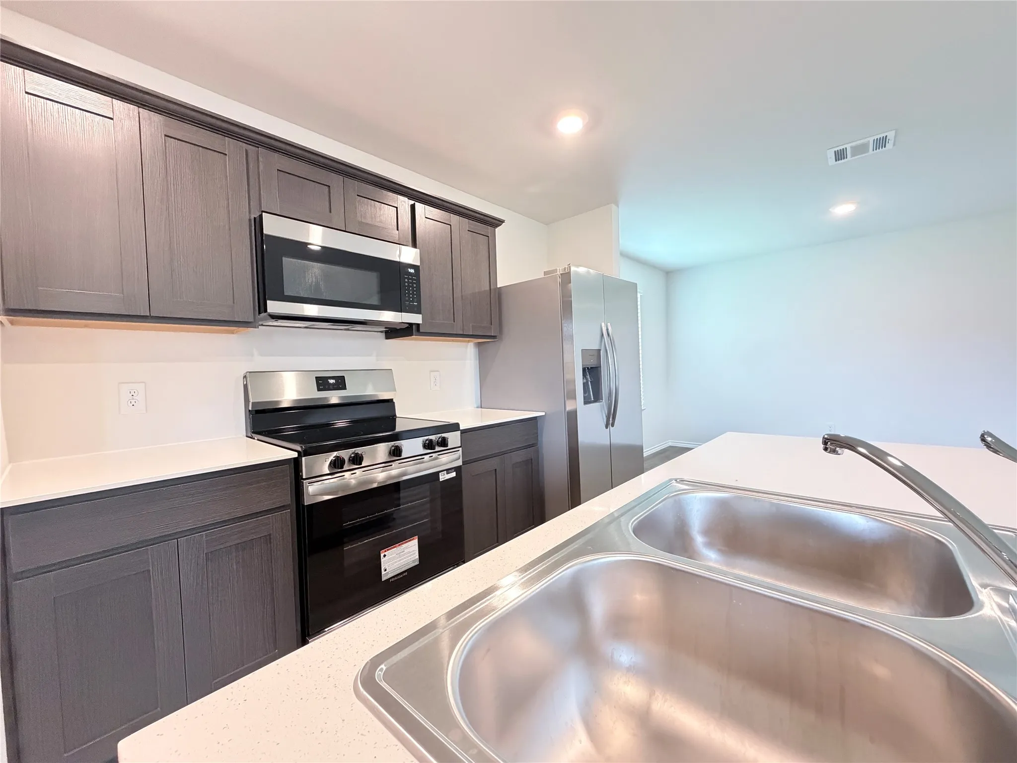 Single Family Residence For Rent in Hunt County , 1109 Southfield Drive, Josephine, Texas 75135, 5 Bedroom, 3 Bathroom, 2 Garage spaces, 1,892 Sqft, built in 2026, mls#21380255, Real Estate Agent in Josephine, Homes For Rent in Hunt county, Homes For Rent in Josephine, Realtor in Josephine Texas, Real Estate Brokerage Independent Realty Texas, Luminita Cordes Realtor