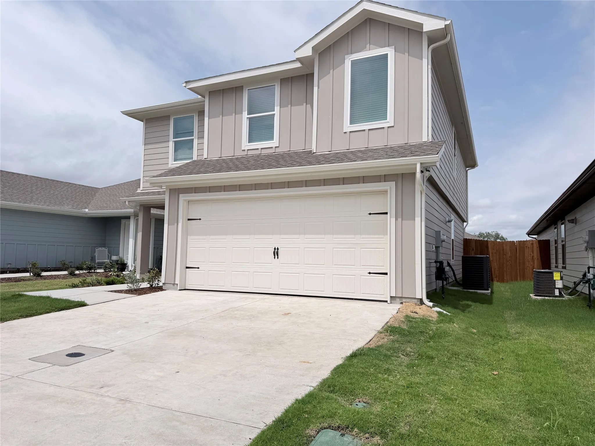 Single Family Residence For Rent in Hunt County , 1109 Southfield Drive, Josephine, Texas 75135, 5 Bedroom, 3 Bathroom, 2 Garage spaces, 1,892 Sqft, built in 2026, mls#21380255, Real Estate Agent in Josephine, Homes For Rent in Hunt county, Homes For Rent in Josephine, Realtor in Josephine Texas, Real Estate Brokerage Independent Realty Texas, Luminita Cordes Realtor