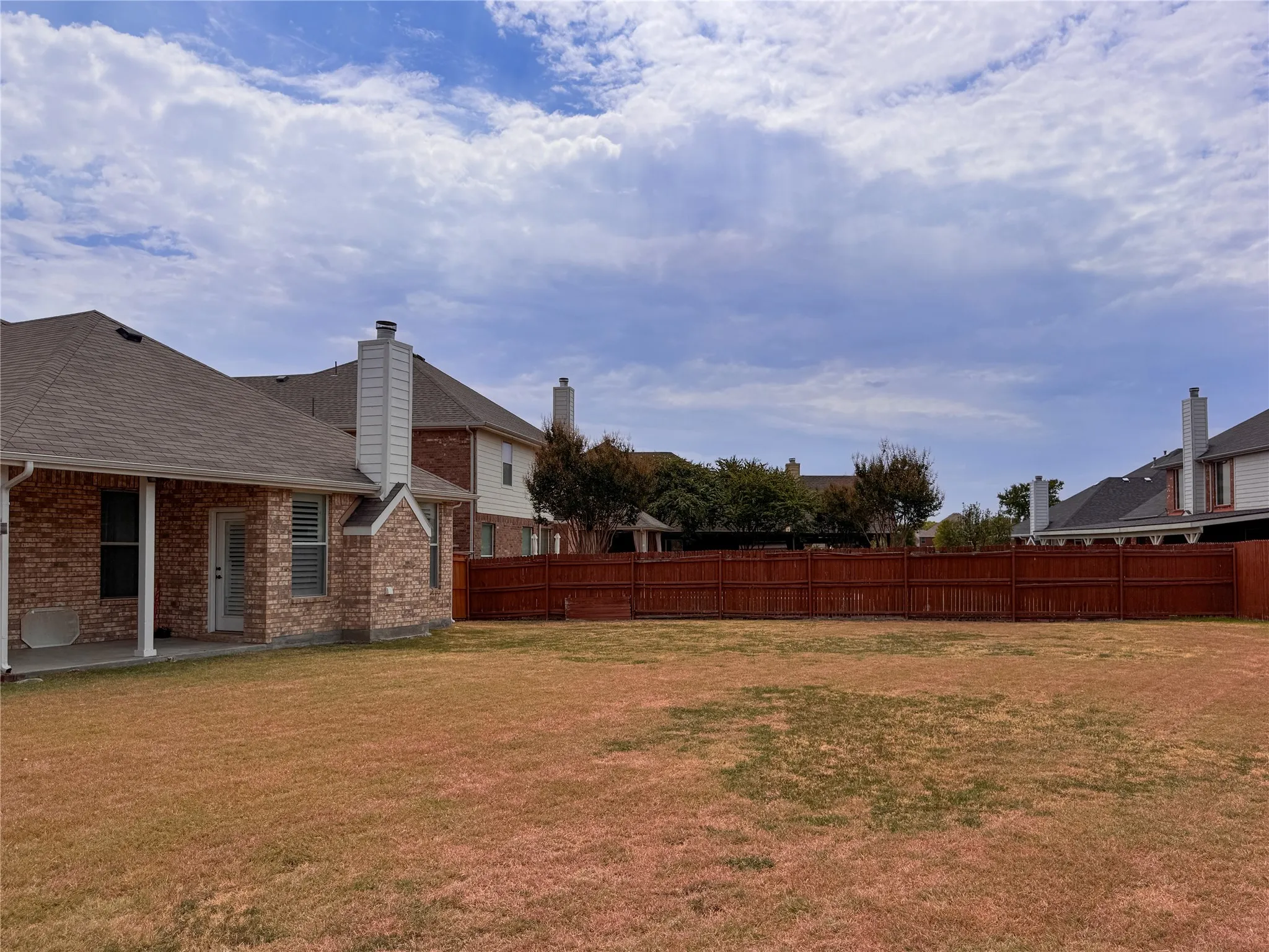 Single Family Residence For Rent in Tarrant County , 2311 Collin Drive, Grand Prairie, Texas 75052, 4 Bedroom, 3 Bathroom, 2 Garage spaces, 2,981 Sqft, built in 2008, mls#21378218, Real Estate Agent in Grand Prairie, Homes For Rent in Tarrant county, Homes For Rent in Grand Prairie, Realtor in Grand Prairie Texas, Real Estate Brokerage Independent Realty Texas, Luminita Cordes Realtor