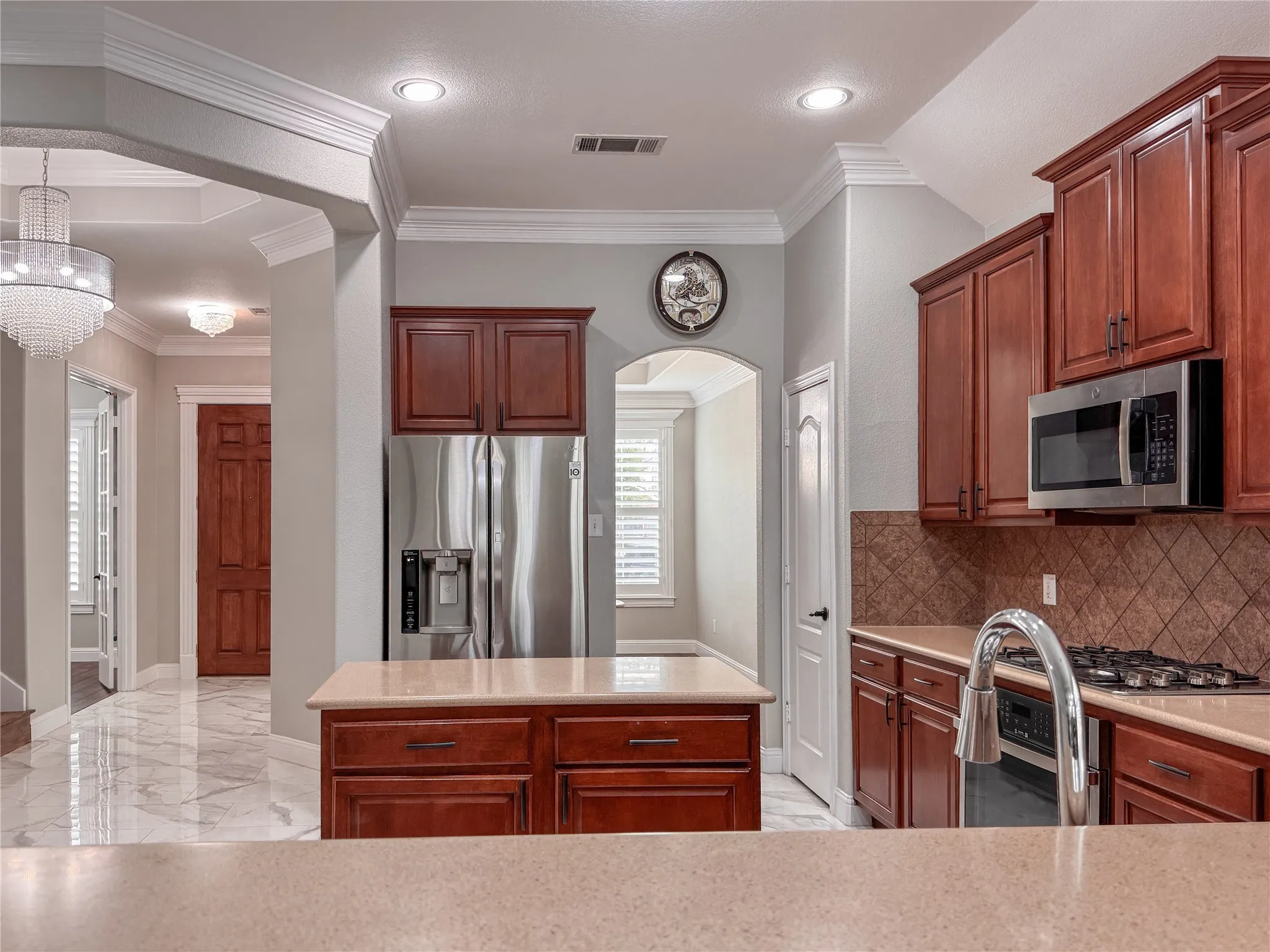 Single Family Residence For Rent in Tarrant County , 2311 Collin Drive, Grand Prairie, Texas 75052, 4 Bedroom, 3 Bathroom, 2 Garage spaces, 2,981 Sqft, built in 2008, mls#21378218, Real Estate Agent in Grand Prairie, Homes For Rent in Tarrant county, Homes For Rent in Grand Prairie, Realtor in Grand Prairie Texas, Real Estate Brokerage Independent Realty Texas, Luminita Cordes Realtor