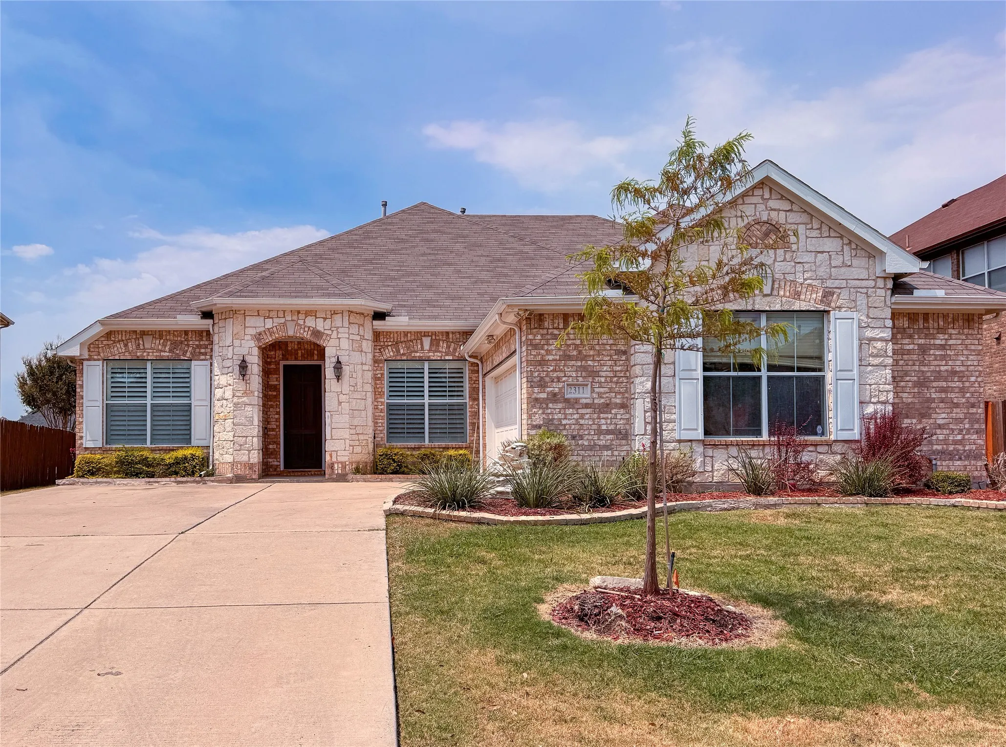 Single Family Residence For Rent in Tarrant County , 2311 Collin Drive, Grand Prairie, Texas 75052, 4 Bedroom, 3 Bathroom, 2 Garage spaces, 2,981 Sqft, built in 2008, mls#21378218, Real Estate Agent in Grand Prairie, Homes For Rent in Tarrant county, Homes For Rent in Grand Prairie, Realtor in Grand Prairie Texas, Real Estate Brokerage Independent Realty Texas, Luminita Cordes Realtor