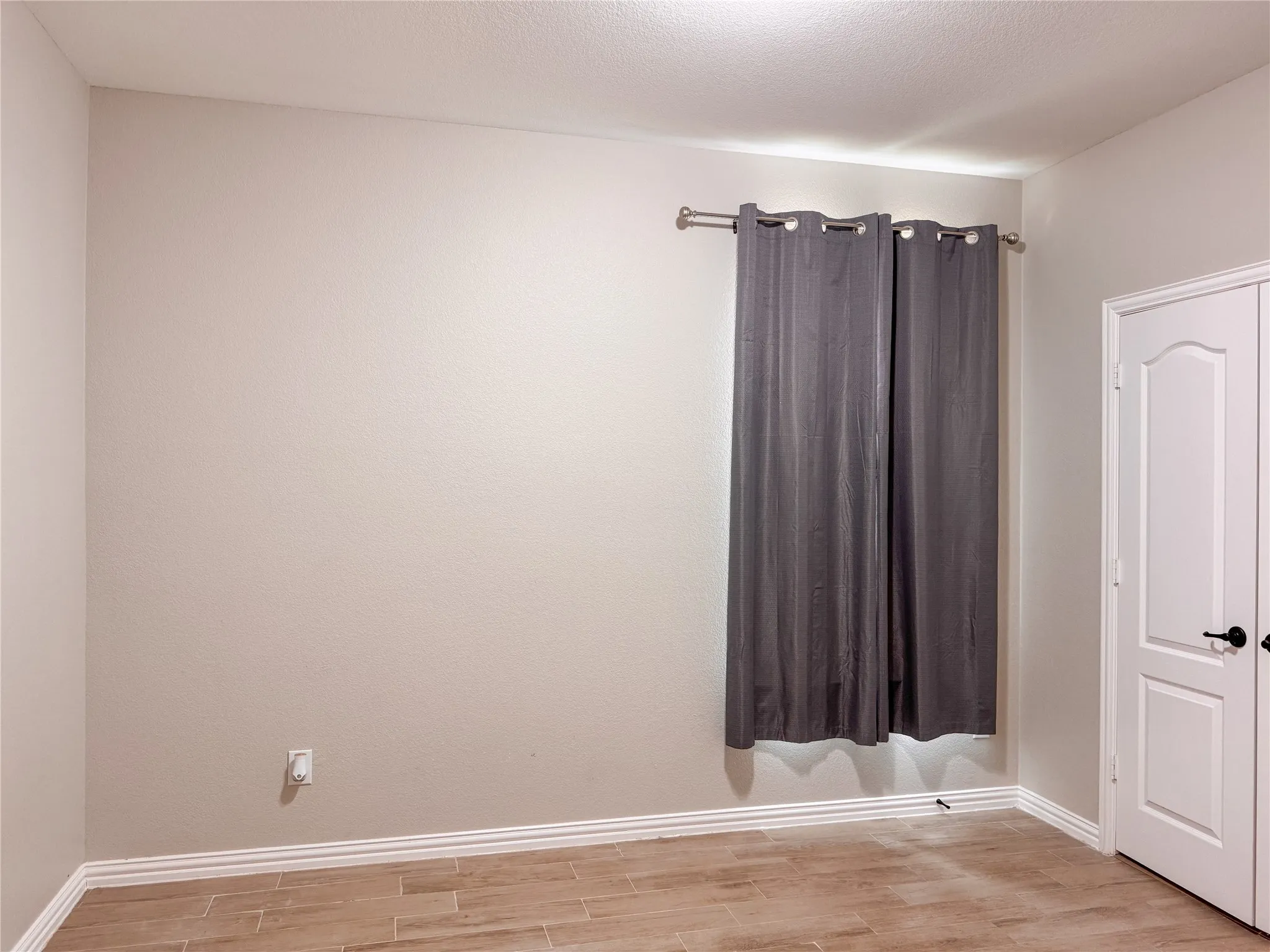 Single Family Residence For Rent in Tarrant County , 2311 Collin Drive, Grand Prairie, Texas 75052, 4 Bedroom, 3 Bathroom, 2 Garage spaces, 2,981 Sqft, built in 2008, mls#21378218, Real Estate Agent in Grand Prairie, Homes For Rent in Tarrant county, Homes For Rent in Grand Prairie, Realtor in Grand Prairie Texas, Real Estate Brokerage Independent Realty Texas, Luminita Cordes Realtor