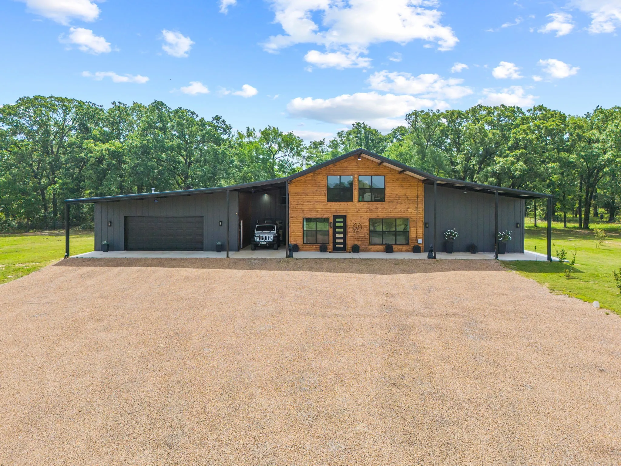 Single Family Residence For Sale in Van Zandt County , 1648 Vz County Road 3211, Wills Point, Texas 75169, 2 Bedroom, 3 Bathroom, 2 Garage spaces, 3,480 Sqft, built in 2025, mls#21379931, Real Estate Agent in Wills Point, Homes For Sale in Van Zandt county, Homes For Sale in Wills Point, Realtor in Wills Point Texas, Real Estate Brokerage Independent Realty Texas, Luminita Cordes Realtor