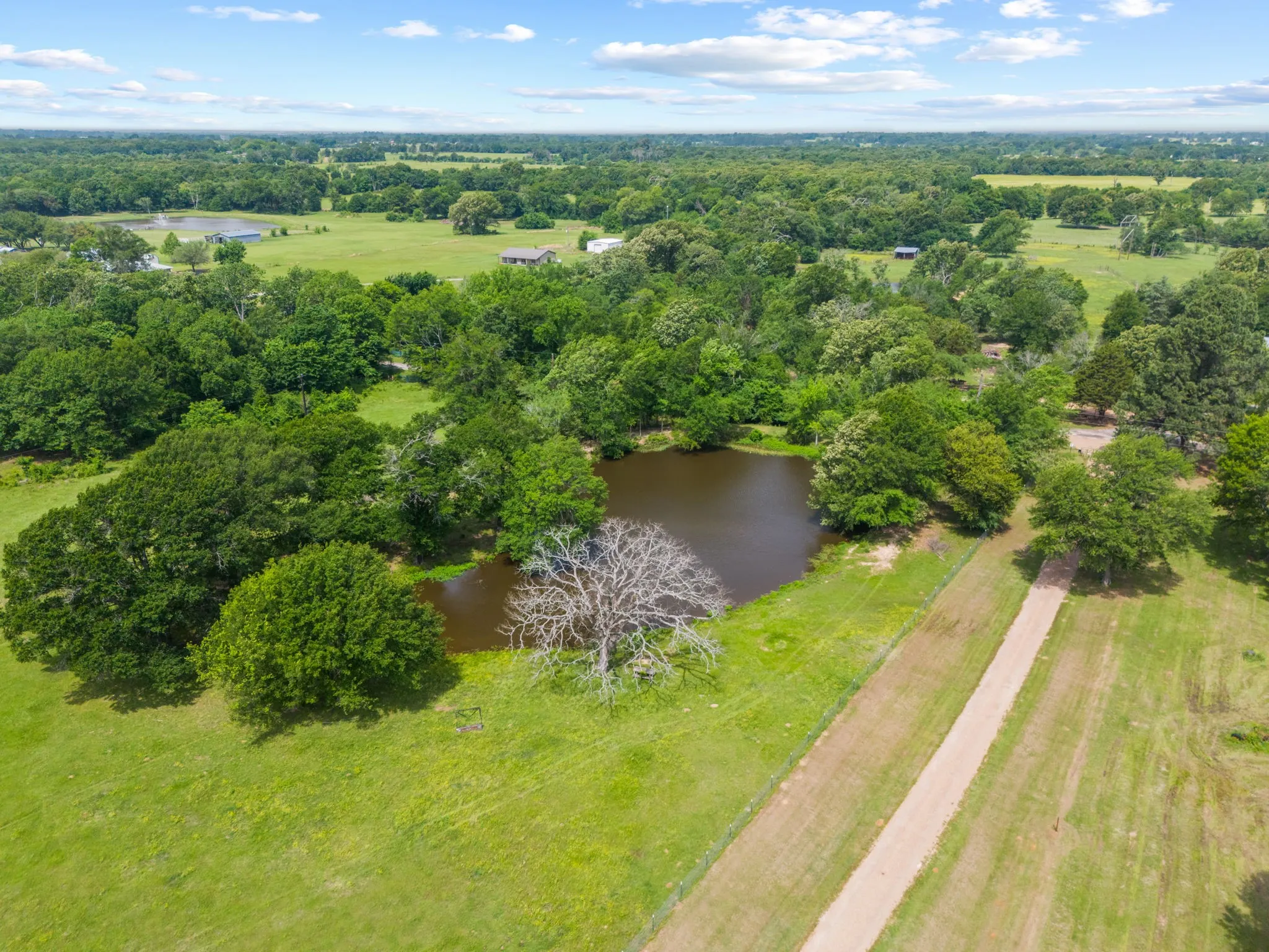 Single Family Residence For Sale in Van Zandt County , 1648 Vz County Road 3211, Wills Point, Texas 75169, 2 Bedroom, 3 Bathroom, 2 Garage spaces, 3,480 Sqft, built in 2025, mls#21379931, Real Estate Agent in Wills Point, Homes For Sale in Van Zandt county, Homes For Sale in Wills Point, Realtor in Wills Point Texas, Real Estate Brokerage Independent Realty Texas, Luminita Cordes Realtor