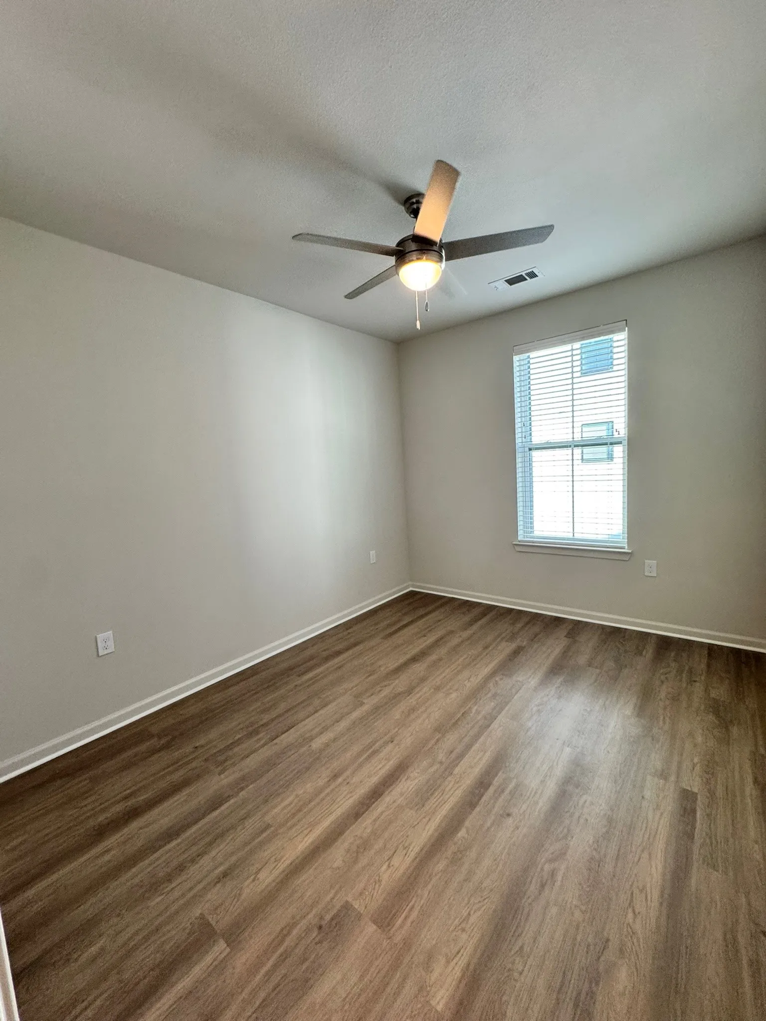 Townhouse For Rent in Collin County , 2100 Legacy Drive 1907, Plano, Texas 75023, 3 Bedroom, 3 Bathroom, 2 Garage spaces, 1,637 Sqft, built in 2023, mls#21380259, Real Estate Agent in Plano, Homes For Rent in Collin county, Homes For Rent in Plano, Realtor in Plano Texas, Real Estate Brokerage Independent Realty Texas, Luminita Cordes Realtor