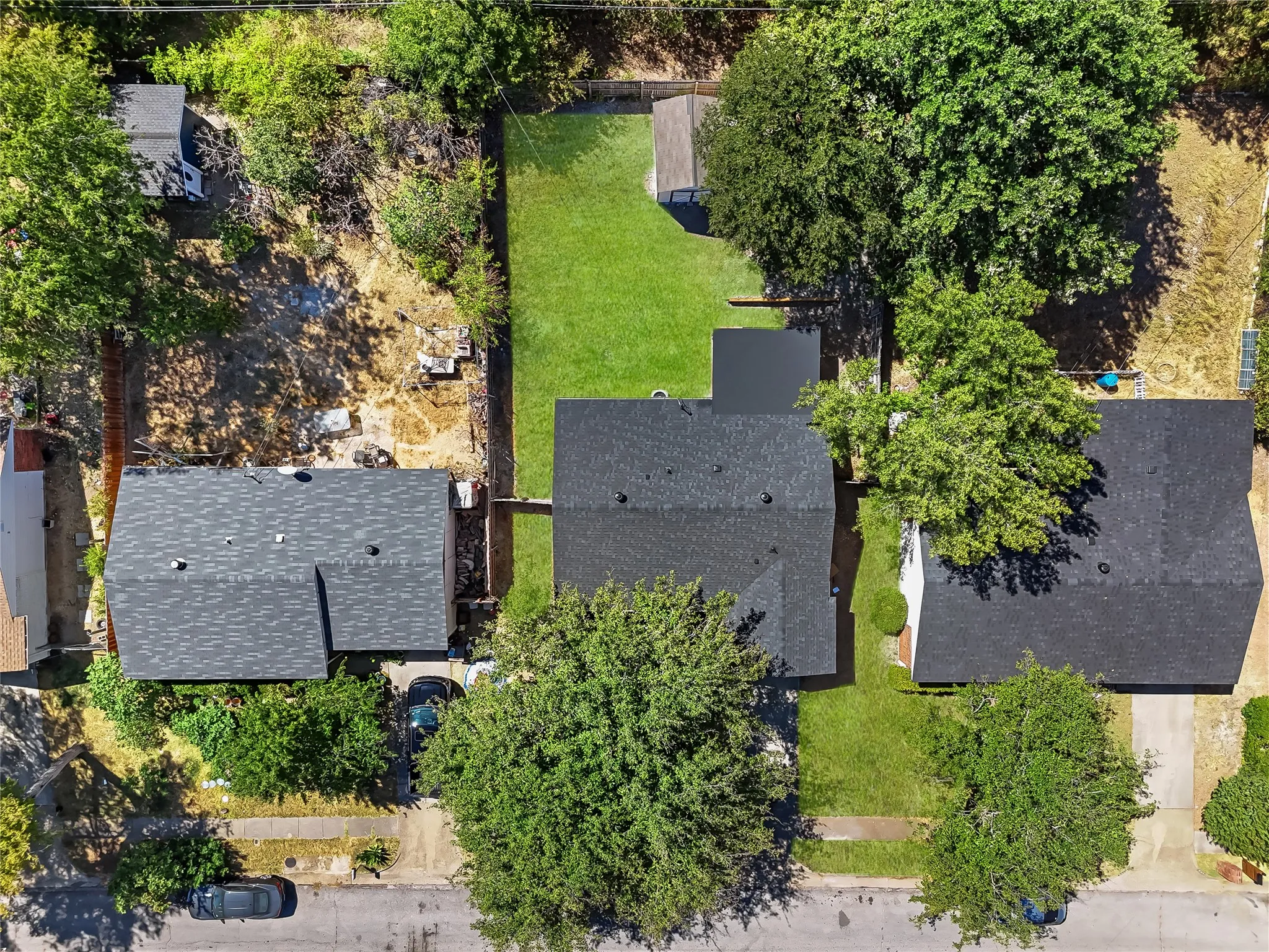 Single Family Residence For Sale in Dallas County , 726 Holliday Lane, Duncanville, Texas 75116, 4 Bedroom, 2 Bathroom, Garage spaces, 1,311 Sqft, built in 1980, mls#21380268, Real Estate Agent in Duncanville, Homes For Sale in Dallas county, Homes For Sale in Duncanville, Realtor in Duncanville Texas, Real Estate Brokerage Independent Realty Texas, Luminita Cordes Realtor