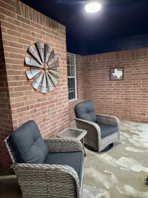 Single Family Residence For Sale in Johnson County , 413 Flagstone Drive, Burleson, Texas 76028, 3 Bedroom, 2 Bathroom, 2 Garage spaces, 1,871 Sqft, built in 1992, mls#21380269, Real Estate Agent in Burleson, Homes For Sale in Johnson county, Homes For Sale in Burleson, Realtor in Burleson Texas, Real Estate Brokerage Independent Realty Texas, Luminita Cordes Realtor