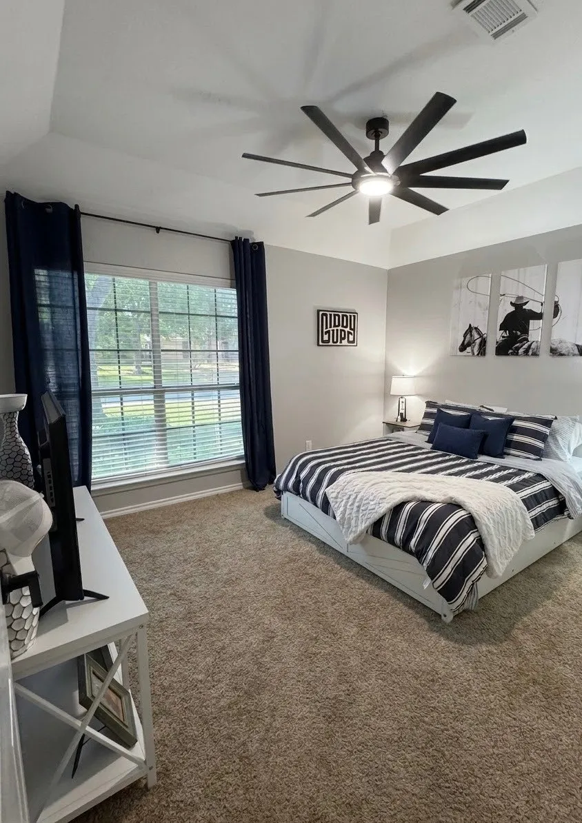 Single Family Residence For Sale in Johnson County , 413 Flagstone Drive, Burleson, Texas 76028, 3 Bedroom, 2 Bathroom, 2 Garage spaces, 1,871 Sqft, built in 1992, mls#21380269, Real Estate Agent in Burleson, Homes For Sale in Johnson county, Homes For Sale in Burleson, Realtor in Burleson Texas, Real Estate Brokerage Independent Realty Texas, Luminita Cordes Realtor