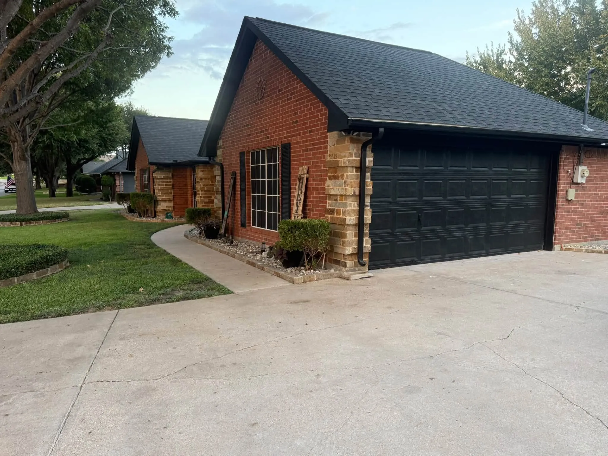Single Family Residence For Sale in Johnson County , 413 Flagstone Drive, Burleson, Texas 76028, 3 Bedroom, 2 Bathroom, 2 Garage spaces, 1,871 Sqft, built in 1992, mls#21380269, Real Estate Agent in Burleson, Homes For Sale in Johnson county, Homes For Sale in Burleson, Realtor in Burleson Texas, Real Estate Brokerage Independent Realty Texas, Luminita Cordes Realtor