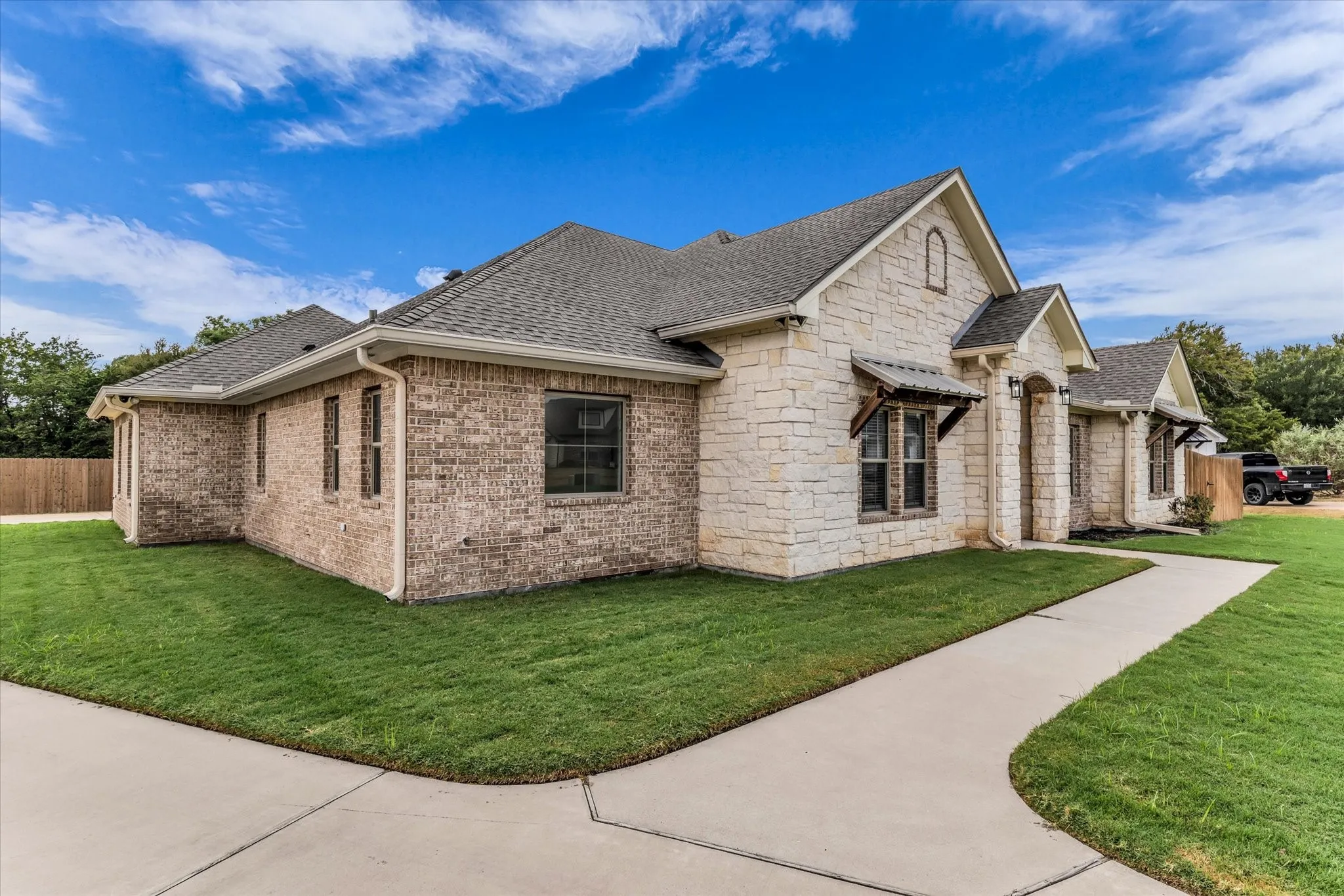 Single Family Residence For Sale in Mc Lennan County , 128 Sydney Lane, Robinson, Texas 76655, 4 Bedroom, 3 Bathroom, 2 Garage spaces, 2,134 Sqft, built in 2021, mls#21379930, Real Estate Agent in Robinson, Homes For Sale in Mc Lennan county, Homes For Sale in Robinson, Realtor in Robinson Texas, Real Estate Brokerage Independent Realty Texas, Luminita Cordes Realtor