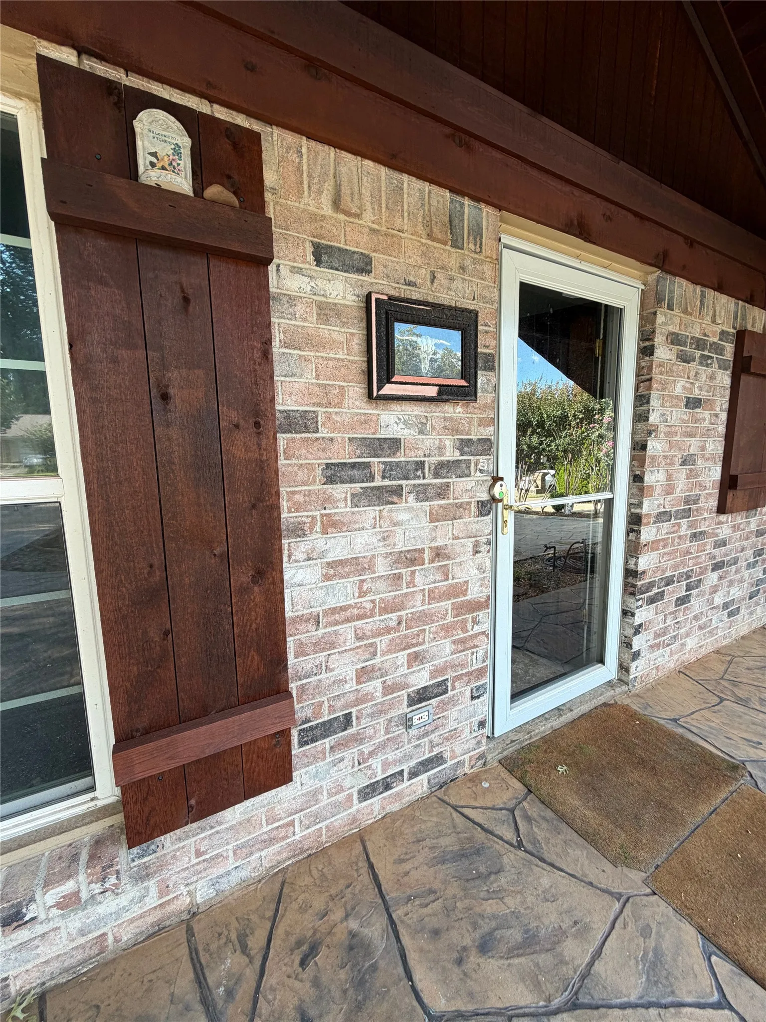 Single Family Residence For Sale