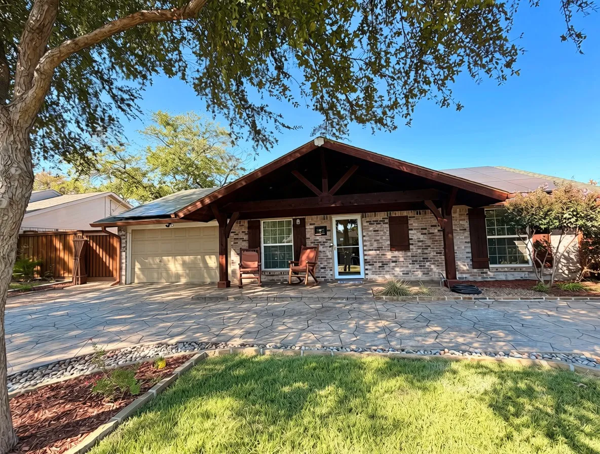 Single Family Residence For Sale in Collin County , 1405 Williamsburg Drive, Plano, Texas 75074, 4 Bedroom, 3 Bathroom, Garage spaces, 2,945 Sqft, built in 1967, mls#21374493, Real Estate Agent in Plano, Homes For Sale in Collin county, Homes For Sale in Plano, Realtor in Plano Texas, Real Estate Brokerage Independent Realty Texas, Luminita Cordes Realtor