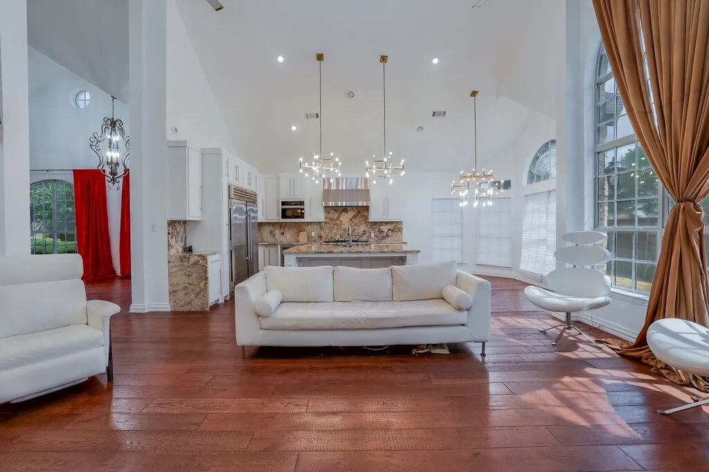 Single Family Residence For Sale in Tarrant County , 2603 Hopkins Drive, Grand Prairie, Texas 75052, 4 Bedroom, 3 Bathroom, 2 Garage spaces, 3,355 Sqft, built in 1998, mls#21380263, Real Estate Agent in Grand Prairie, Homes For Sale in Tarrant county, Homes For Sale in Grand Prairie, Realtor in Grand Prairie Texas, Real Estate Brokerage Independent Realty Texas, Luminita Cordes Realtor