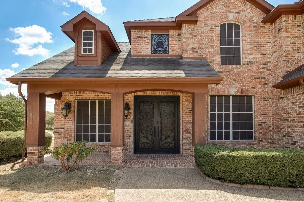 Single Family Residence For Sale in Tarrant County , 2603 Hopkins Drive, Grand Prairie, Texas 75052, 4 Bedroom, 3 Bathroom, 2 Garage spaces, 3,355 Sqft, built in 1998, mls#21380263, Real Estate Agent in Grand Prairie, Homes For Sale in Tarrant county, Homes For Sale in Grand Prairie, Realtor in Grand Prairie Texas, Real Estate Brokerage Independent Realty Texas, Luminita Cordes Realtor