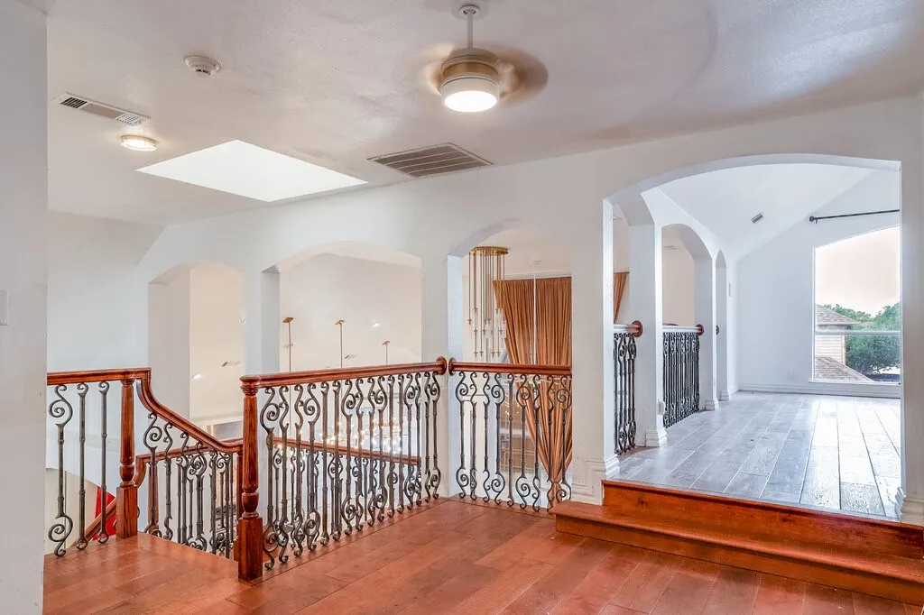 Single Family Residence For Sale in Tarrant County , 2603 Hopkins Drive, Grand Prairie, Texas 75052, 4 Bedroom, 3 Bathroom, 2 Garage spaces, 3,355 Sqft, built in 1998, mls#21380263, Real Estate Agent in Grand Prairie, Homes For Sale in Tarrant county, Homes For Sale in Grand Prairie, Realtor in Grand Prairie Texas, Real Estate Brokerage Independent Realty Texas, Luminita Cordes Realtor