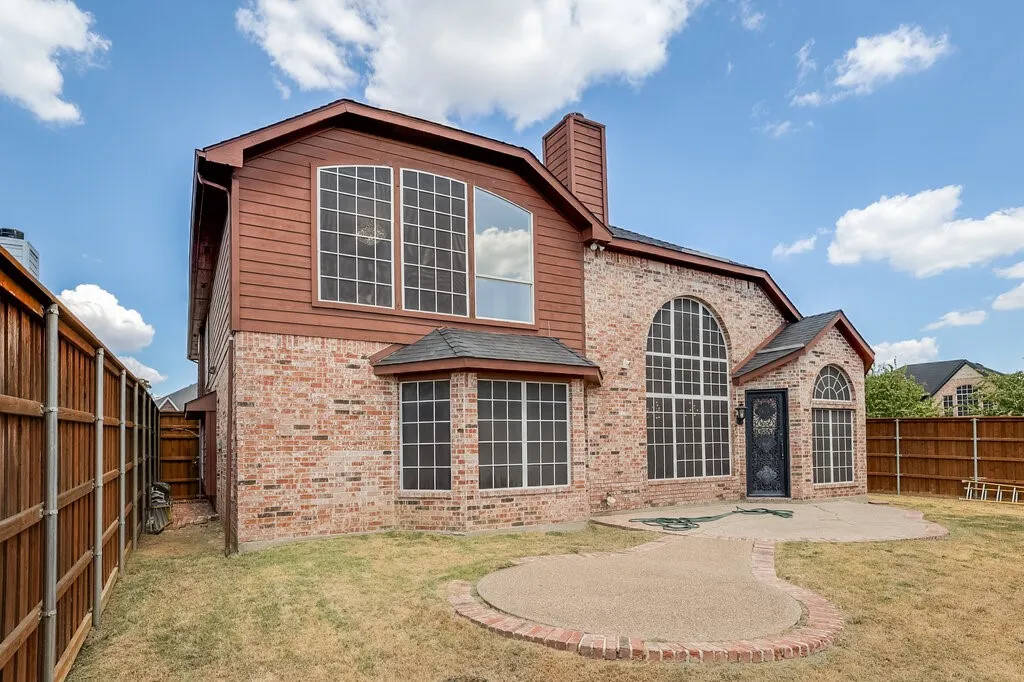 Single Family Residence For Sale in Tarrant County , 2603 Hopkins Drive, Grand Prairie, Texas 75052, 4 Bedroom, 3 Bathroom, 2 Garage spaces, 3,355 Sqft, built in 1998, mls#21380263, Real Estate Agent in Grand Prairie, Homes For Sale in Tarrant county, Homes For Sale in Grand Prairie, Realtor in Grand Prairie Texas, Real Estate Brokerage Independent Realty Texas, Luminita Cordes Realtor