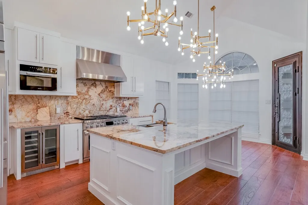 Single Family Residence For Sale in Tarrant County , 2603 Hopkins Drive, Grand Prairie, Texas 75052, 4 Bedroom, 3 Bathroom, 2 Garage spaces, 3,355 Sqft, built in 1998, mls#21380263, Real Estate Agent in Grand Prairie, Homes For Sale in Tarrant county, Homes For Sale in Grand Prairie, Realtor in Grand Prairie Texas, Real Estate Brokerage Independent Realty Texas, Luminita Cordes Realtor