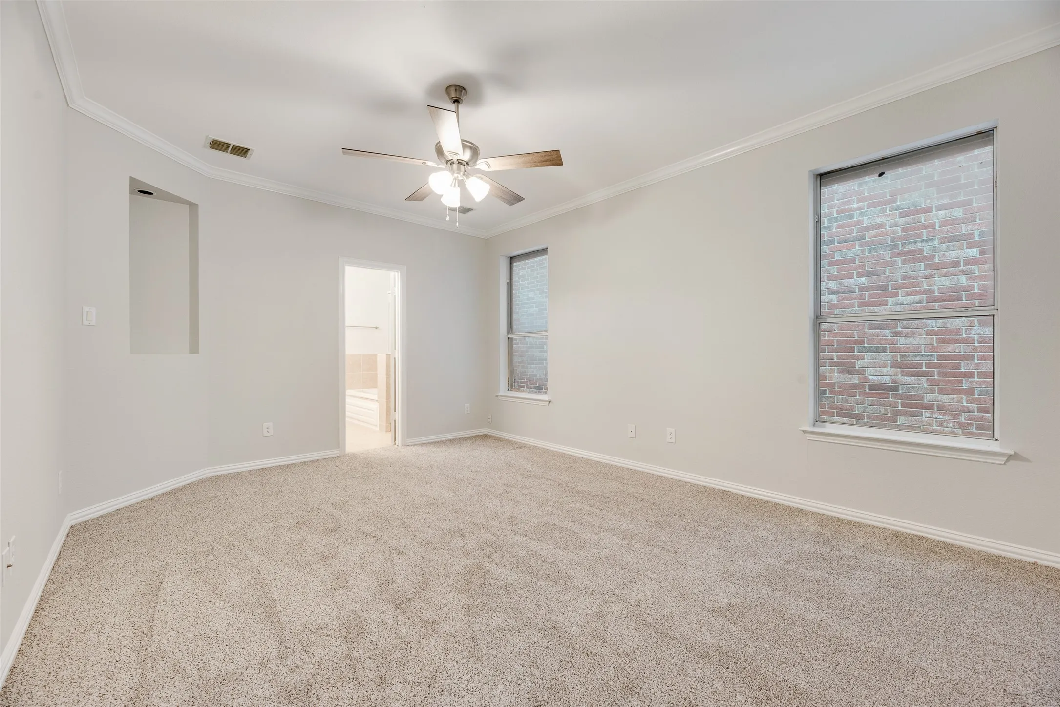 Single Family Residence For Rent in Dallas County , 1020 Alyssa Lane, Carrollton, Texas 75006, 3 Bedroom, 3 Bathroom, 2 Garage spaces, 1,818 Sqft, built in 2005, mls#21380280, Real Estate Agent in Carrollton, Homes For Rent in Dallas county, Homes For Rent in Carrollton, Realtor in Carrollton Texas, Real Estate Brokerage Independent Realty Texas, Luminita Cordes Realtor