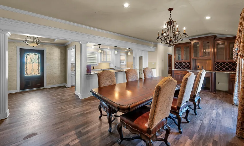 Farm For Sale in Mc Lennan County , 1455 Jackson Lane, China Spring, Texas 76633, 4 Bedroom, 3 Bathroom, Garage spaces, 3,720 Sqft, built in 1969, mls#21378638, Real Estate Agent in China Spring, Homes For Sale in Mc Lennan county, Homes For Sale in China Spring, Realtor in China Spring Texas, Real Estate Brokerage Independent Realty Texas, Luminita Cordes Realtor