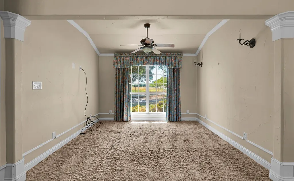 Farm For Sale in Mc Lennan County , 1455 Jackson Lane, China Spring, Texas 76633, 4 Bedroom, 3 Bathroom, Garage spaces, 3,720 Sqft, built in 1969, mls#21378638, Real Estate Agent in China Spring, Homes For Sale in Mc Lennan county, Homes For Sale in China Spring, Realtor in China Spring Texas, Real Estate Brokerage Independent Realty Texas, Luminita Cordes Realtor