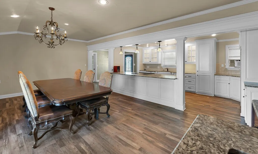 Farm For Sale in Mc Lennan County , 1455 Jackson Lane, China Spring, Texas 76633, 4 Bedroom, 3 Bathroom, Garage spaces, 3,720 Sqft, built in 1969, mls#21378638, Real Estate Agent in China Spring, Homes For Sale in Mc Lennan county, Homes For Sale in China Spring, Realtor in China Spring Texas, Real Estate Brokerage Independent Realty Texas, Luminita Cordes Realtor