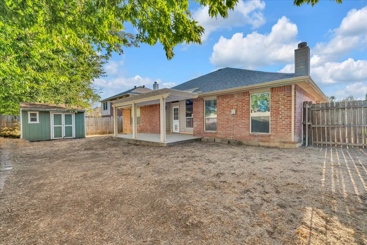 Single Family Residence For Sale in Tarrant County , 324 Marsha Street, Saginaw, Texas 76179, 4 Bedroom, 2 Bathroom, 2 Garage spaces, 1,931 Sqft, built in 2002, mls#21380215, Real Estate Agent in Saginaw, Homes For Sale in Tarrant county, Homes For Sale in Saginaw, Realtor in Saginaw Texas, Real Estate Brokerage Independent Realty Texas, Luminita Cordes Realtor