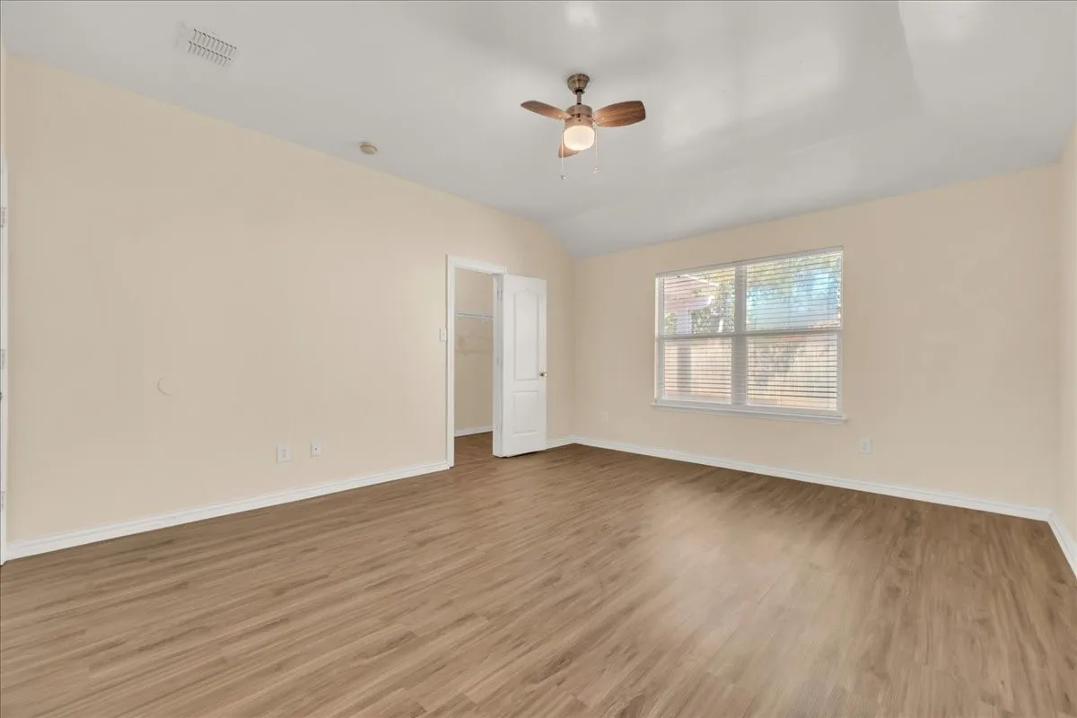 Single Family Residence For Sale in Tarrant County , 324 Marsha Street, Saginaw, Texas 76179, 4 Bedroom, 2 Bathroom, 2 Garage spaces, 1,931 Sqft, built in 2002, mls#21380215, Real Estate Agent in Saginaw, Homes For Sale in Tarrant county, Homes For Sale in Saginaw, Realtor in Saginaw Texas, Real Estate Brokerage Independent Realty Texas, Luminita Cordes Realtor