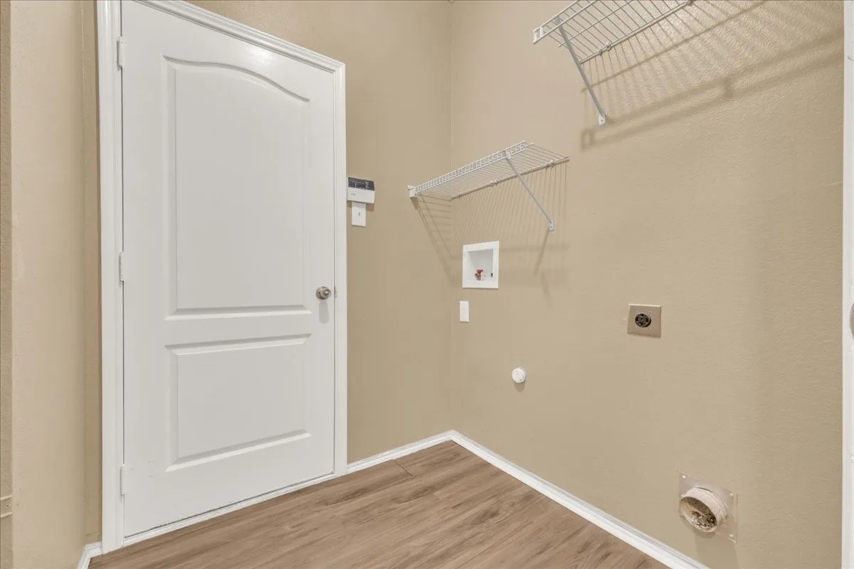 Single Family Residence For Sale in Tarrant County , 324 Marsha Street, Saginaw, Texas 76179, 4 Bedroom, 2 Bathroom, 2 Garage spaces, 1,931 Sqft, built in 2002, mls#21380215, Real Estate Agent in Saginaw, Homes For Sale in Tarrant county, Homes For Sale in Saginaw, Realtor in Saginaw Texas, Real Estate Brokerage Independent Realty Texas, Luminita Cordes Realtor