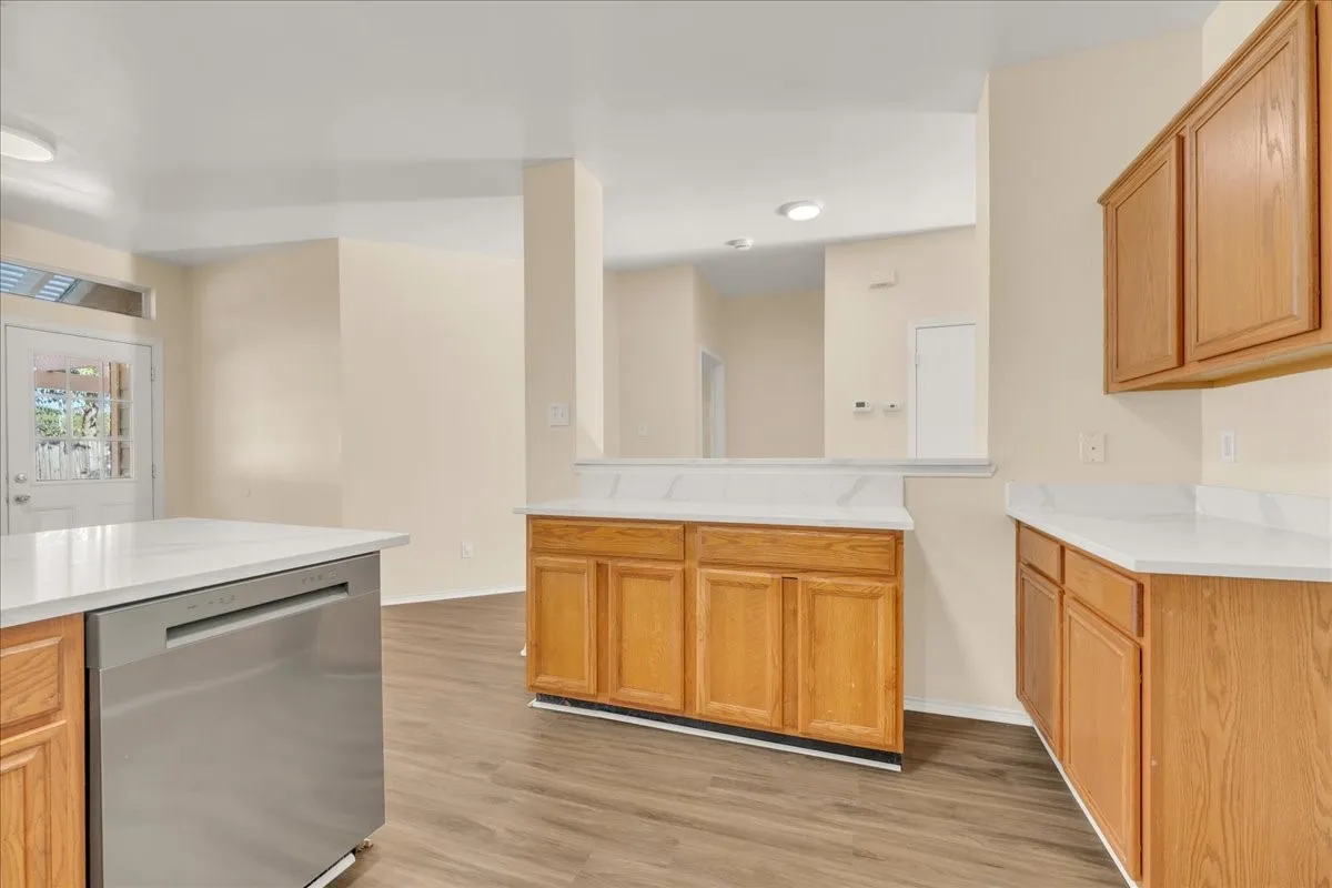 Single Family Residence For Sale in Tarrant County , 324 Marsha Street, Saginaw, Texas 76179, 4 Bedroom, 2 Bathroom, 2 Garage spaces, 1,931 Sqft, built in 2002, mls#21380215, Real Estate Agent in Saginaw, Homes For Sale in Tarrant county, Homes For Sale in Saginaw, Realtor in Saginaw Texas, Real Estate Brokerage Independent Realty Texas, Luminita Cordes Realtor