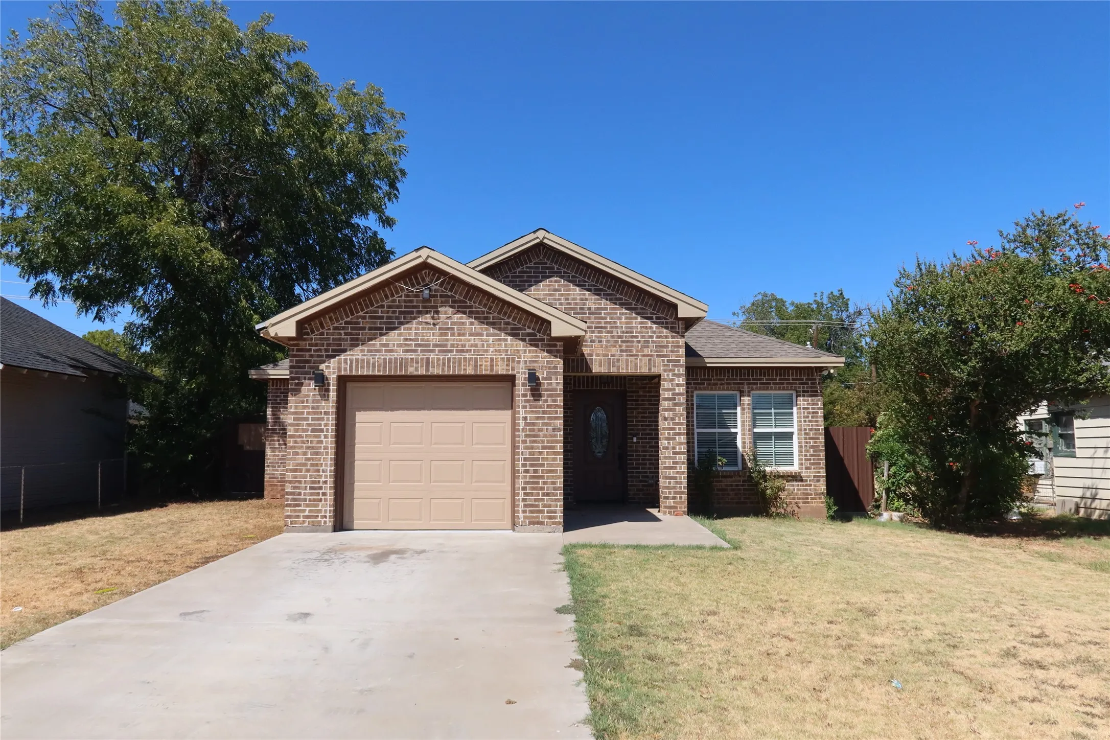 Single Family Residence For Sale in Wichita County , 2410 Buchanan Street, Wichita Falls, Texas 76309, 3 Bedroom, 2 Bathroom, 1 Garage spaces, 1,568 Sqft, built in 2021, mls#21379882, Real Estate Agent in Wichita Falls, Homes For Sale in Wichita county, Homes For Sale in Wichita Falls, Realtor in Wichita Falls Texas, Real Estate Brokerage Independent Realty Texas, Luminita Cordes Realtor