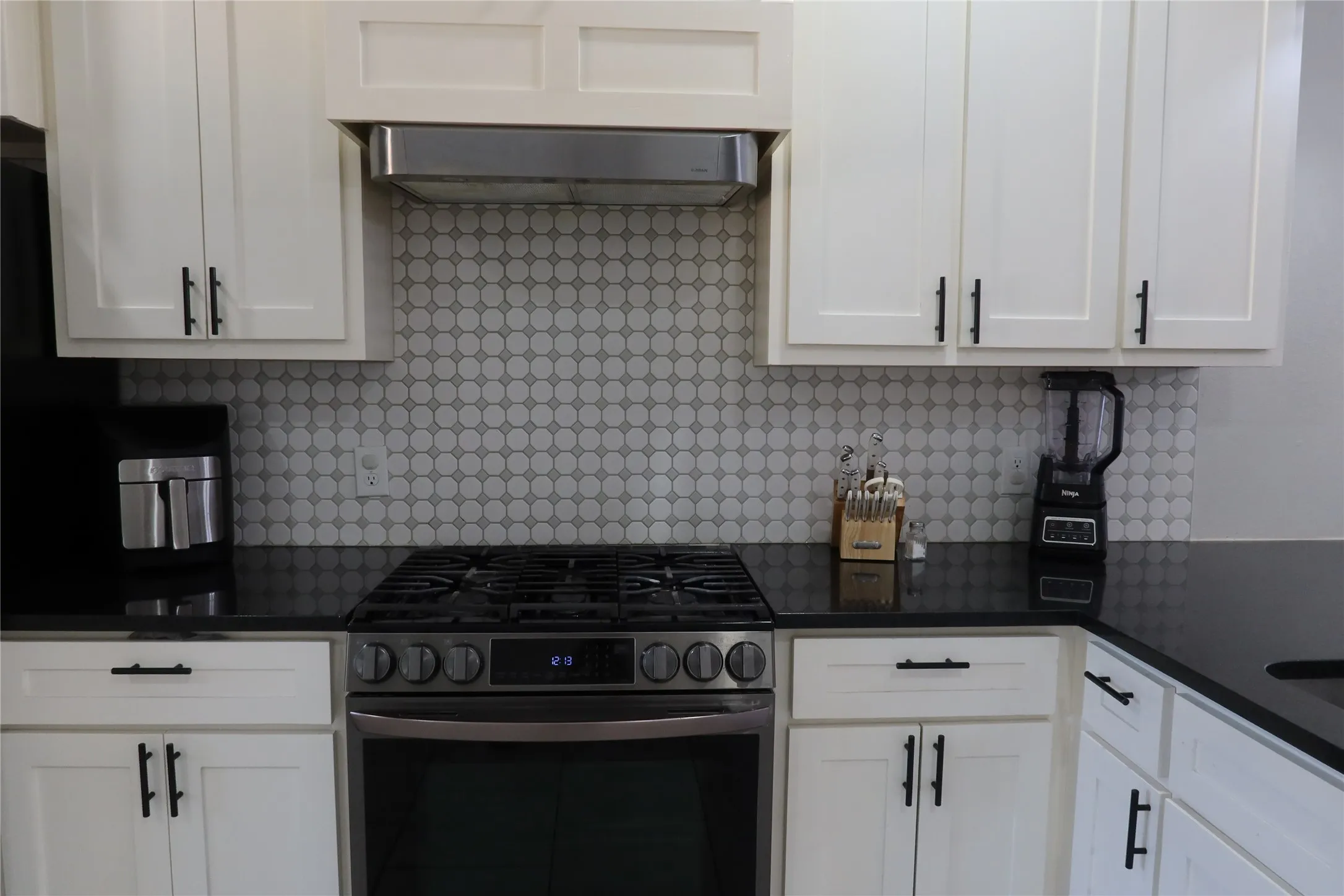 Single Family Residence For Sale in Wichita County , 2410 Buchanan Street, Wichita Falls, Texas 76309, 3 Bedroom, 2 Bathroom, 1 Garage spaces, 1,568 Sqft, built in 2021, mls#21379882, Real Estate Agent in Wichita Falls, Homes For Sale in Wichita county, Homes For Sale in Wichita Falls, Realtor in Wichita Falls Texas, Real Estate Brokerage Independent Realty Texas, Luminita Cordes Realtor