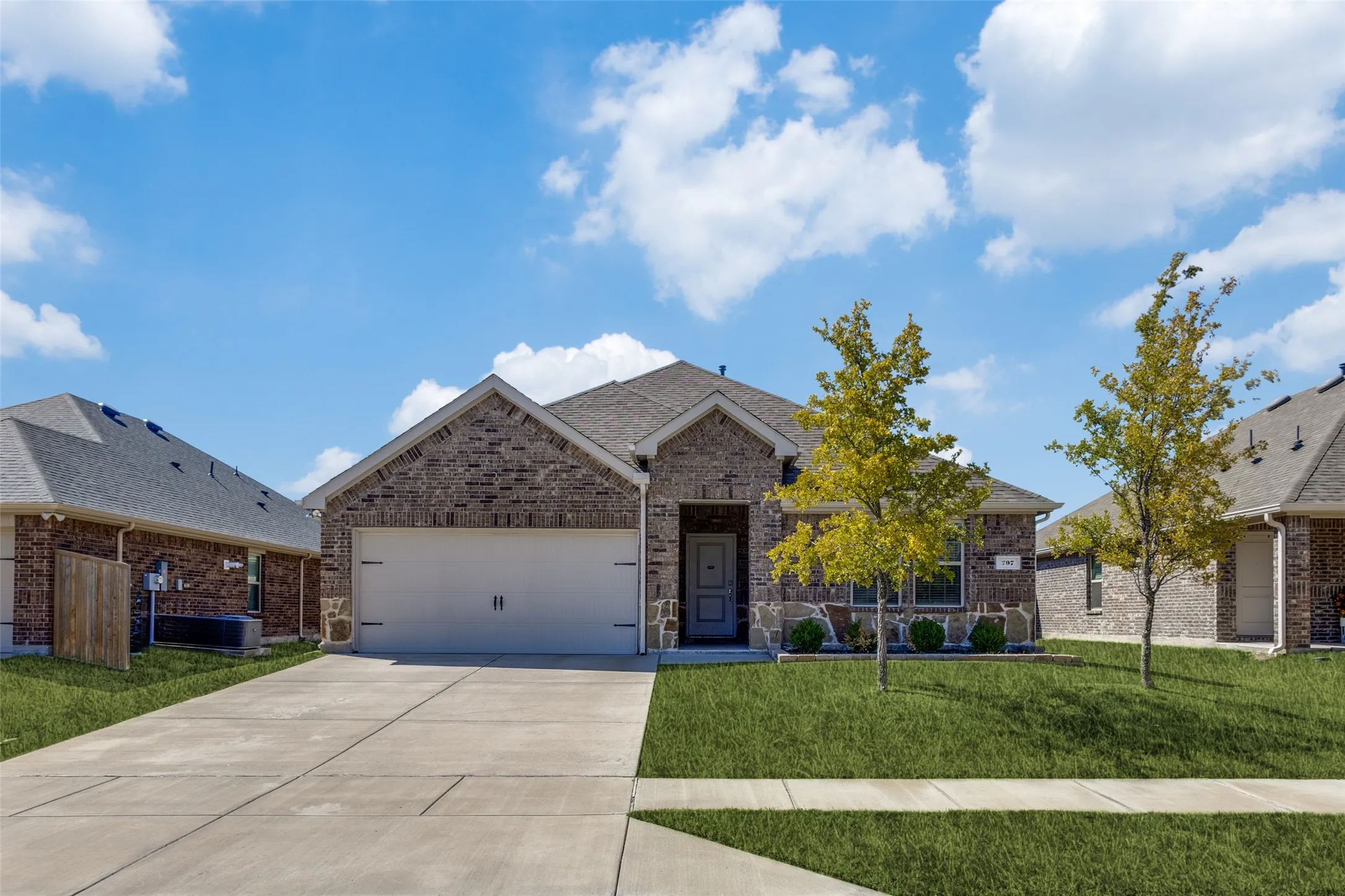 Single Family Residence For Rent in Collin County , 707 Range Drive, Princeton, Texas 75407, 4 Bedroom, 2 Bathroom, 2 Garage spaces, 2,014 Sqft, built in 2021, mls#21373652, Real Estate Agent in Princeton, Homes For Rent in Collin county, Homes For Rent in Princeton, Realtor in Princeton Texas, Real Estate Brokerage Independent Realty Texas, Luminita Cordes Realtor