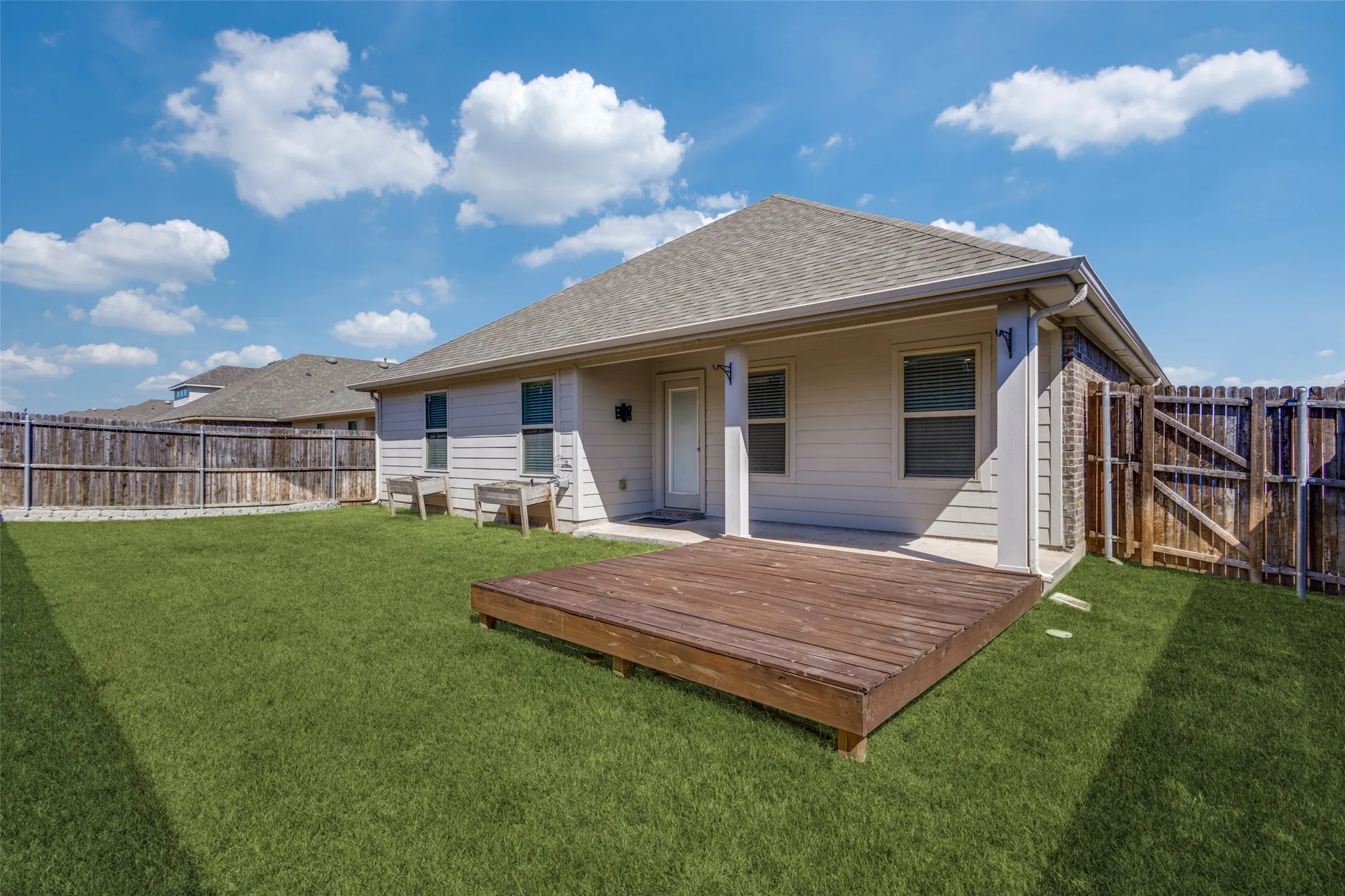Single Family Residence For Rent in Collin County , 707 Range Drive, Princeton, Texas 75407, 4 Bedroom, 2 Bathroom, 2 Garage spaces, 2,014 Sqft, built in 2021, mls#21373652, Real Estate Agent in Princeton, Homes For Rent in Collin county, Homes For Rent in Princeton, Realtor in Princeton Texas, Real Estate Brokerage Independent Realty Texas, Luminita Cordes Realtor