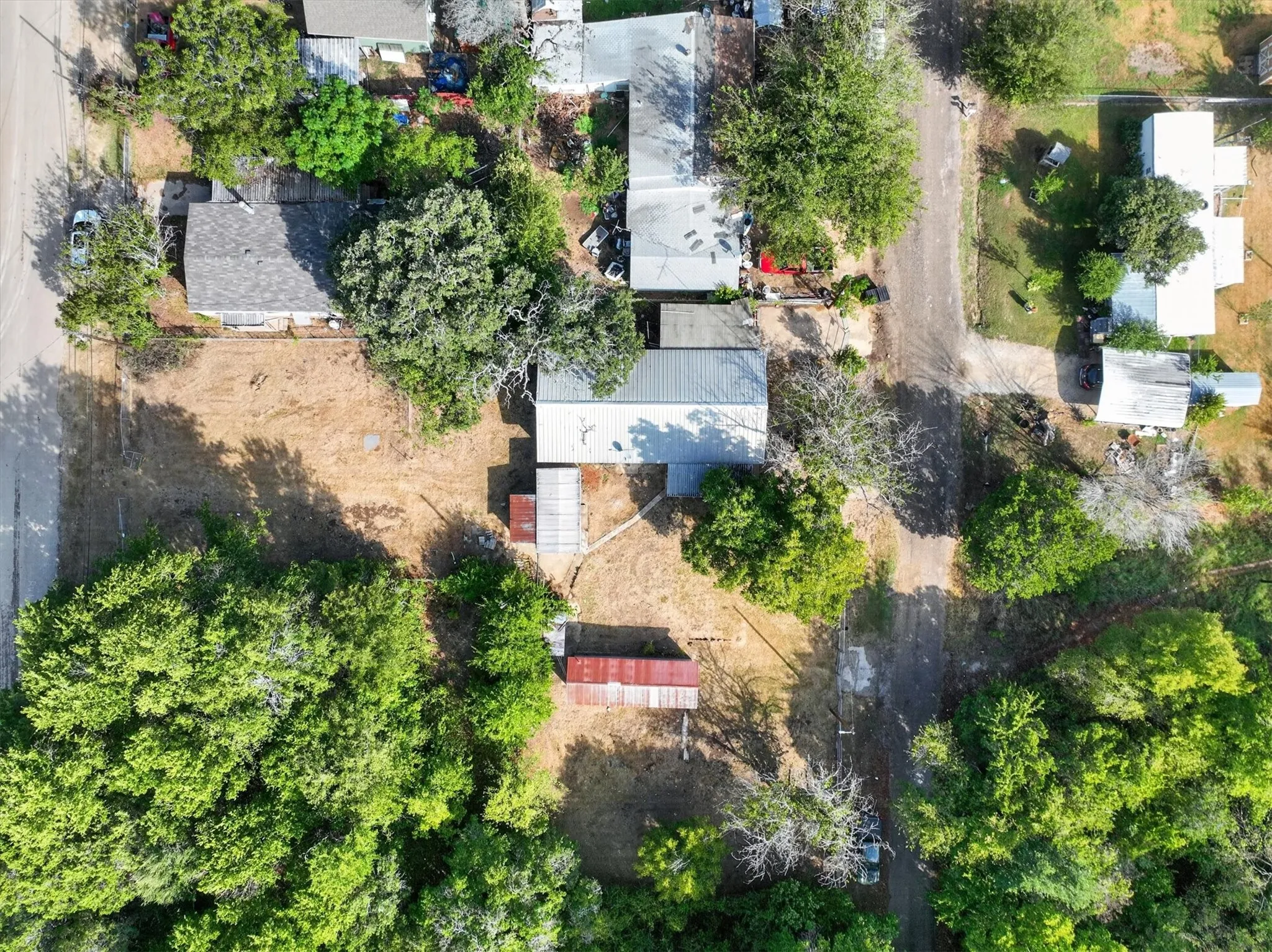 Mobile Home For Sale in Hill County , 161 Arlington Street, Whitney, Texas 76692, 3 Bedroom, 1 Bathroom, Garage spaces, 1,320 Sqft, built in 1968, mls#21380034, Real Estate Agent in Whitney, Homes For Sale in Hill county, Homes For Sale in Whitney, Realtor in Whitney Texas, Real Estate Brokerage Independent Realty Texas, Luminita Cordes Realtor