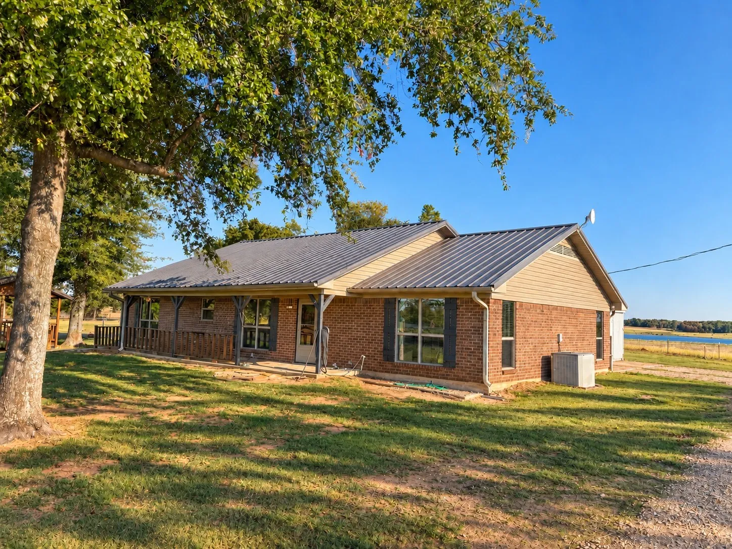 Single Family Residence For Sale in Lamar County , 3840 FM 1499, Paris, Texas 75460, 3 Bedroom, 2 Bathroom, 2 Garage spaces, 1,800 Sqft, built in 0, mls#21380017, Real Estate Agent in Paris, Homes For Sale in Lamar county, Homes For Sale in Paris, Realtor in Paris Texas, Real Estate Brokerage Independent Realty Texas, Luminita Cordes Realtor