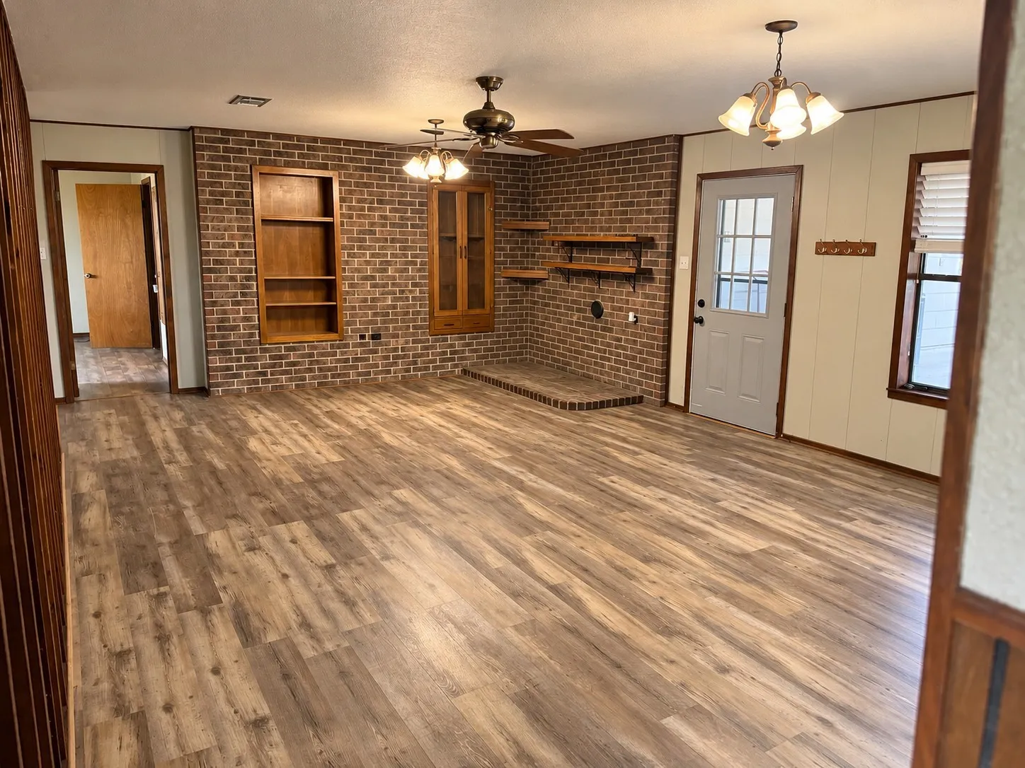 Single Family Residence For Sale in Lamar County , 3840 FM 1499, Paris, Texas 75460, 3 Bedroom, 2 Bathroom, 2 Garage spaces, 1,800 Sqft, built in 0, mls#21380017, Real Estate Agent in Paris, Homes For Sale in Lamar county, Homes For Sale in Paris, Realtor in Paris Texas, Real Estate Brokerage Independent Realty Texas, Luminita Cordes Realtor