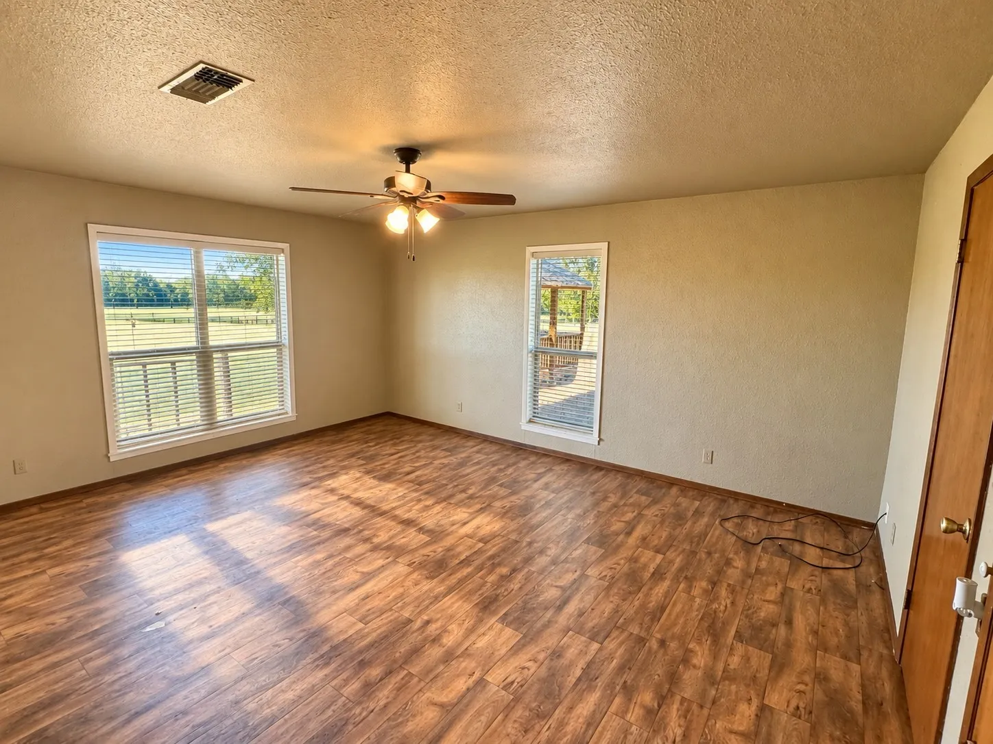 Single Family Residence For Sale in Lamar County , 3840 FM 1499, Paris, Texas 75460, 3 Bedroom, 2 Bathroom, 2 Garage spaces, 1,800 Sqft, built in 0, mls#21380017, Real Estate Agent in Paris, Homes For Sale in Lamar county, Homes For Sale in Paris, Realtor in Paris Texas, Real Estate Brokerage Independent Realty Texas, Luminita Cordes Realtor