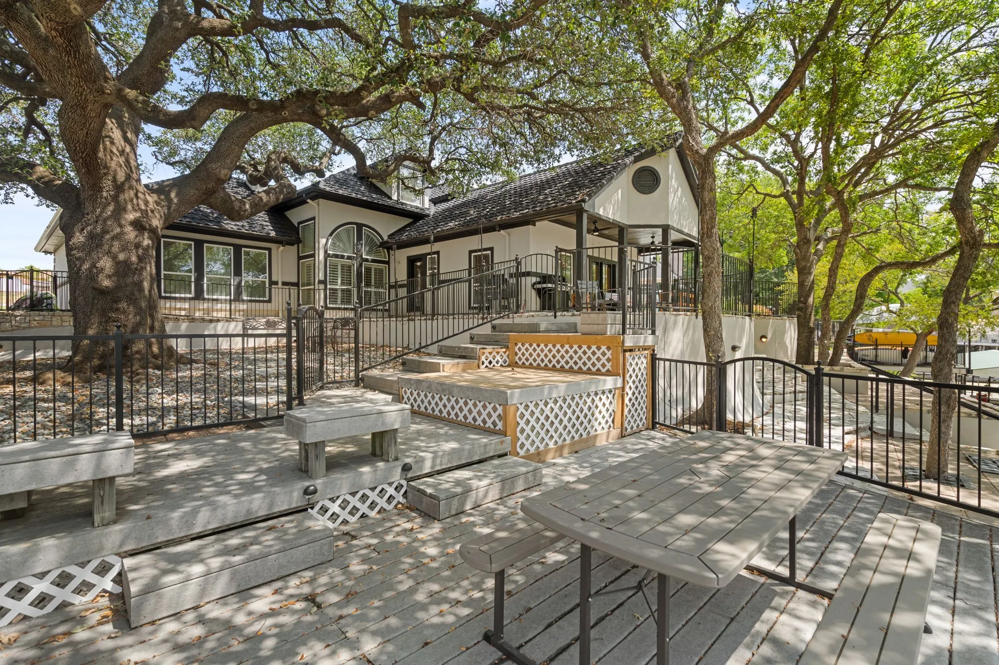 Single Family Residence For Rent in Tarrant County , 8517 Woodlake Circle, Fort Worth, Texas 76179, 4 Bedroom, 3 Bathroom, 3 Garage spaces, 3,404 Sqft, built in 1997, mls#21380276, Real Estate Agent in Fort Worth, Homes For Rent in Tarrant county, Homes For Rent in Fort Worth, Realtor in Fort Worth Texas, Real Estate Brokerage Independent Realty Texas, Luminita Cordes Realtor
