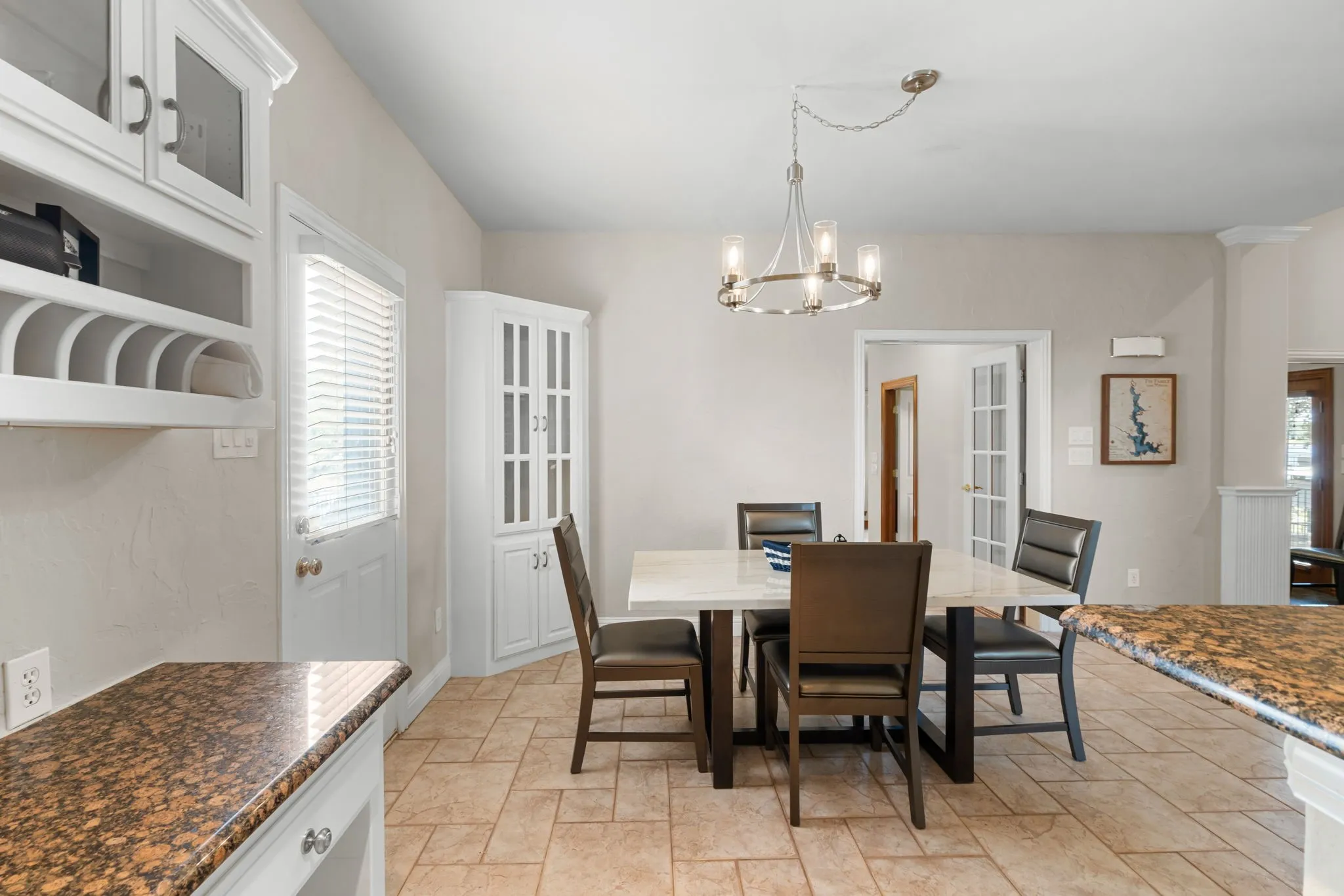 Single Family Residence For Rent in Tarrant County , 8517 Woodlake Circle, Fort Worth, Texas 76179, 4 Bedroom, 3 Bathroom, 3 Garage spaces, 3,404 Sqft, built in 1997, mls#21380276, Real Estate Agent in Fort Worth, Homes For Rent in Tarrant county, Homes For Rent in Fort Worth, Realtor in Fort Worth Texas, Real Estate Brokerage Independent Realty Texas, Luminita Cordes Realtor
