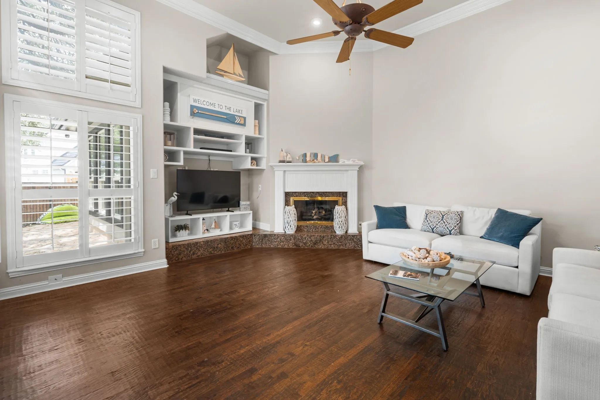 Single Family Residence For Rent in Tarrant County , 8517 Woodlake Circle, Fort Worth, Texas 76179, 4 Bedroom, 3 Bathroom, 3 Garage spaces, 3,404 Sqft, built in 1997, mls#21380276, Real Estate Agent in Fort Worth, Homes For Rent in Tarrant county, Homes For Rent in Fort Worth, Realtor in Fort Worth Texas, Real Estate Brokerage Independent Realty Texas, Luminita Cordes Realtor