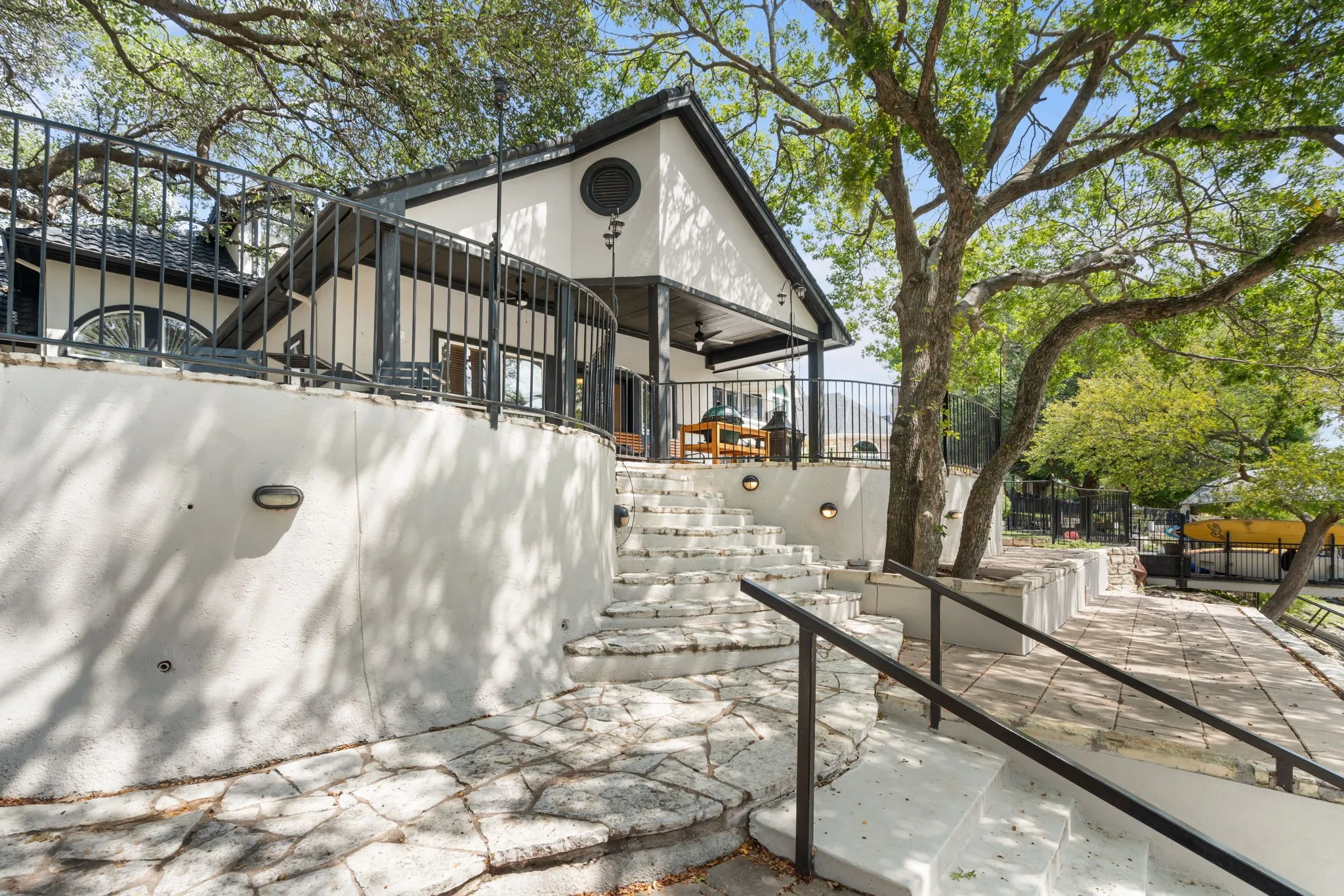 Single Family Residence For Rent in Tarrant County , 8517 Woodlake Circle, Fort Worth, Texas 76179, 4 Bedroom, 3 Bathroom, 3 Garage spaces, 3,404 Sqft, built in 1997, mls#21380276, Real Estate Agent in Fort Worth, Homes For Rent in Tarrant county, Homes For Rent in Fort Worth, Realtor in Fort Worth Texas, Real Estate Brokerage Independent Realty Texas, Luminita Cordes Realtor